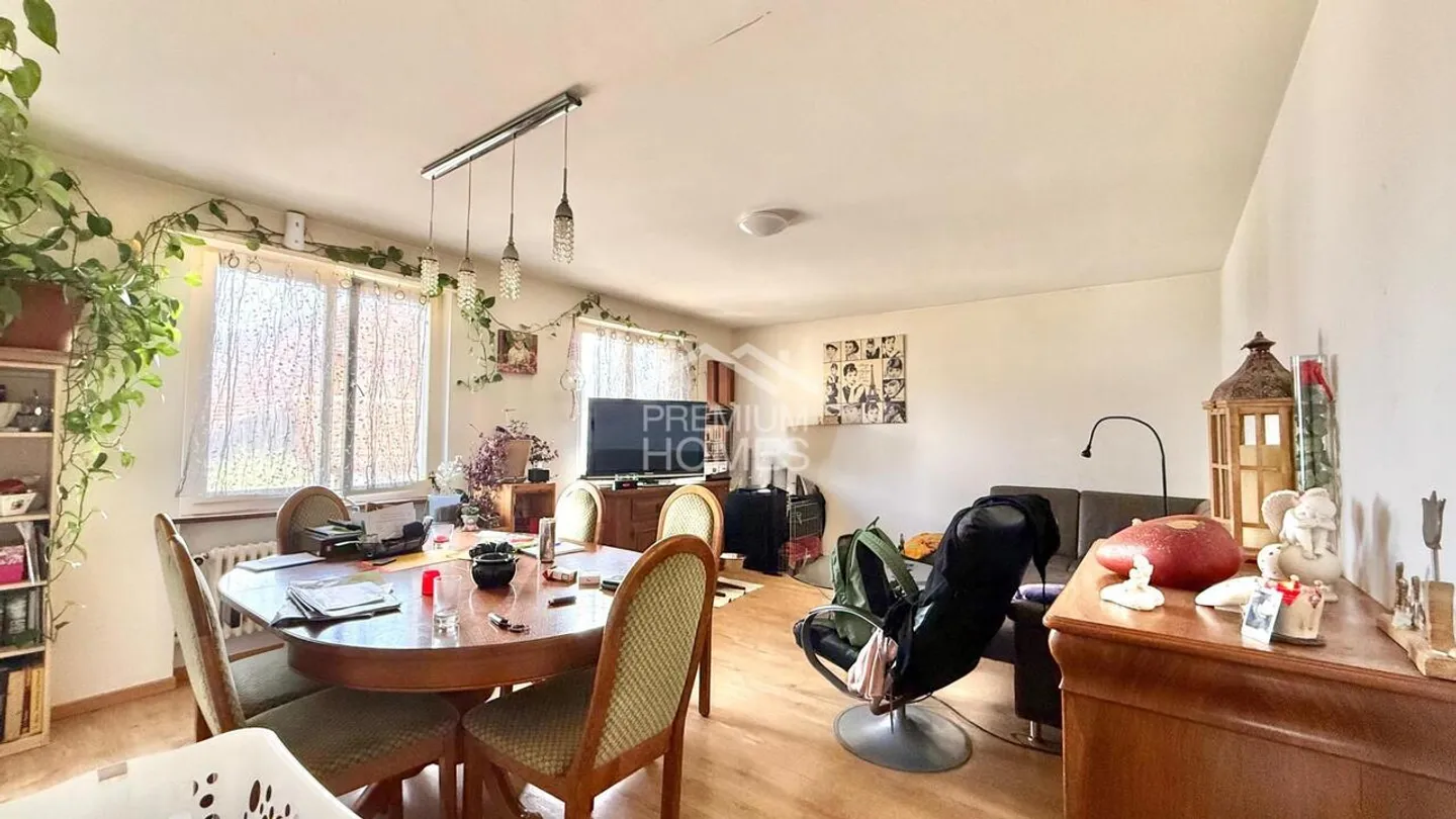 Entièrement loué. Beaucoup de potentiel de construction. À l'épreuve du temps. - Investissez maintenant. - Photo 8 sur 11