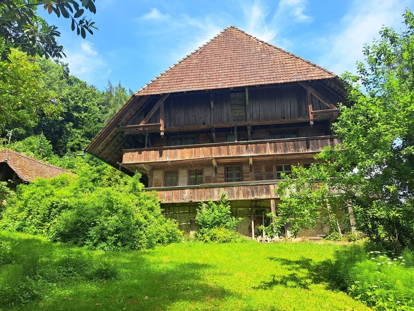 Charmantes Bauernhaus mit Land - Foto 1 von 2