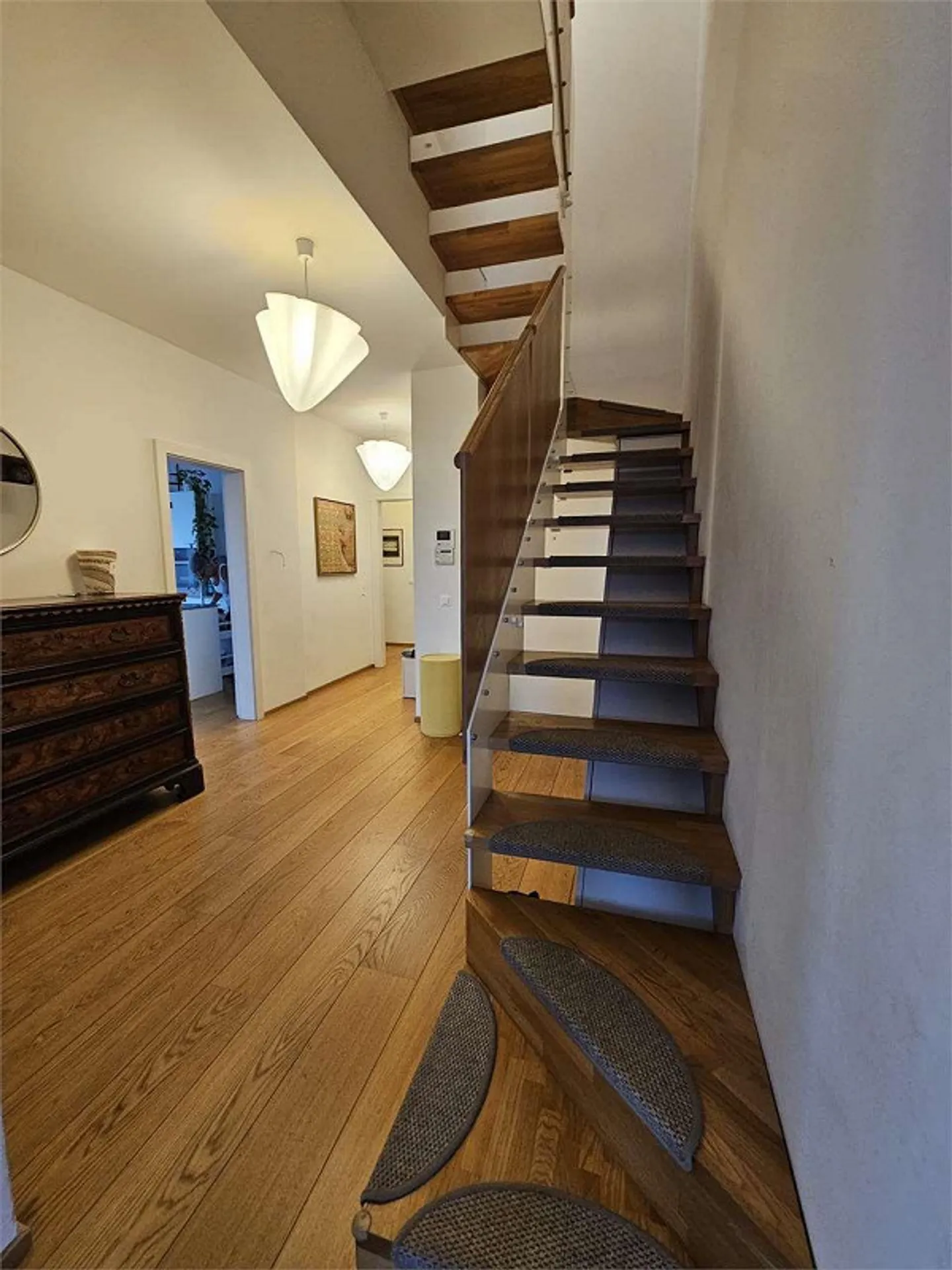Lugano Centro, Duplex di 5.5 Locali in una Villa Storica - Foto 9 di 13