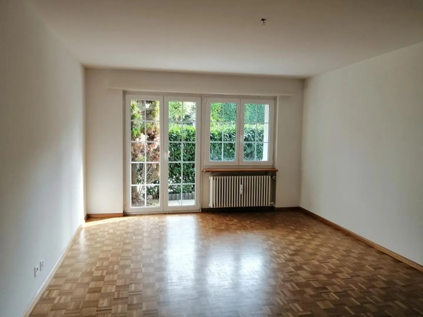 Sunny and Quiet 4.5 Room Apartment - Photo 4 of 4