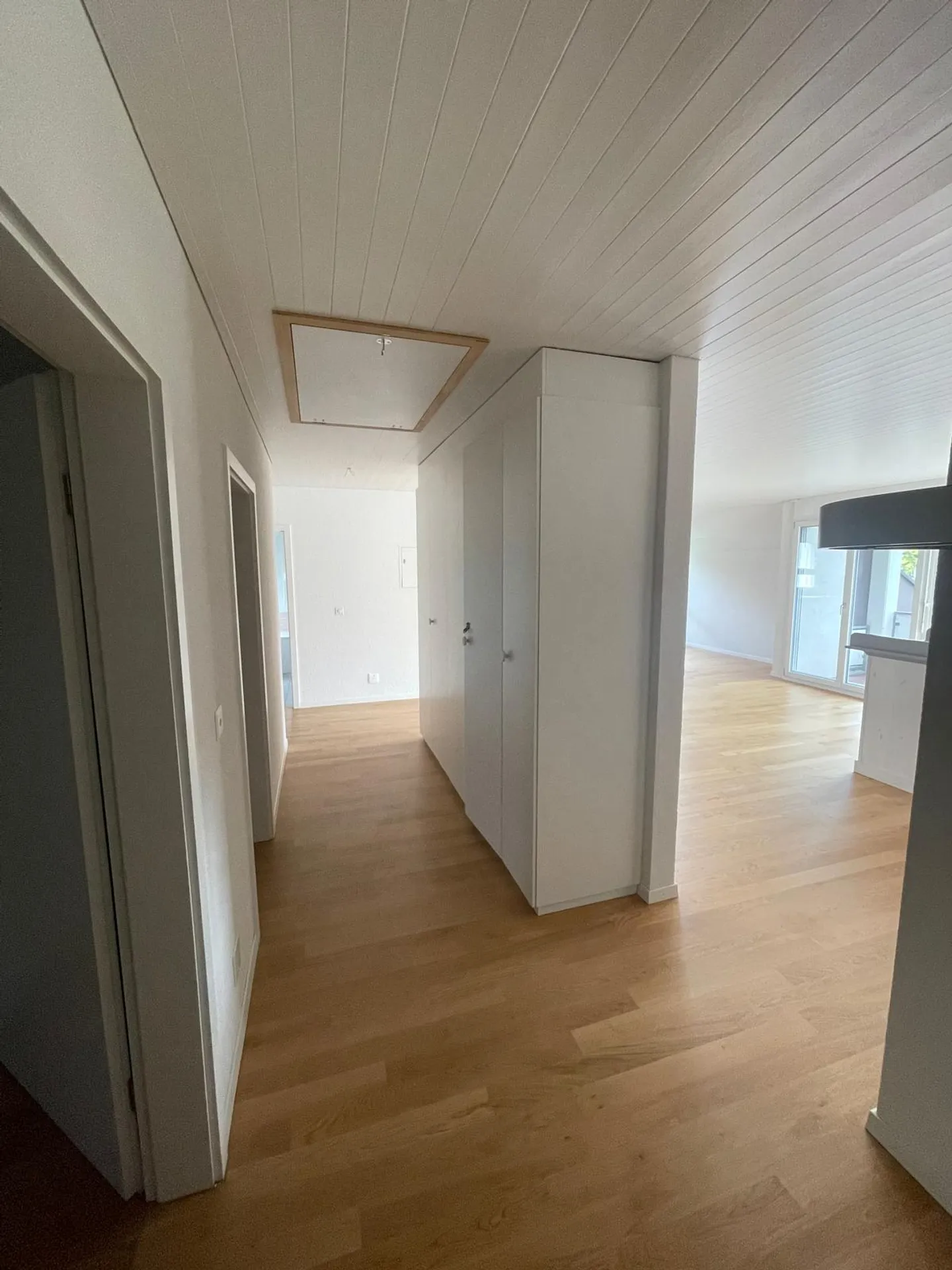 Attractive 5-Room Penthouse Apartment with Garage in Safnern - Photo 17 of 18