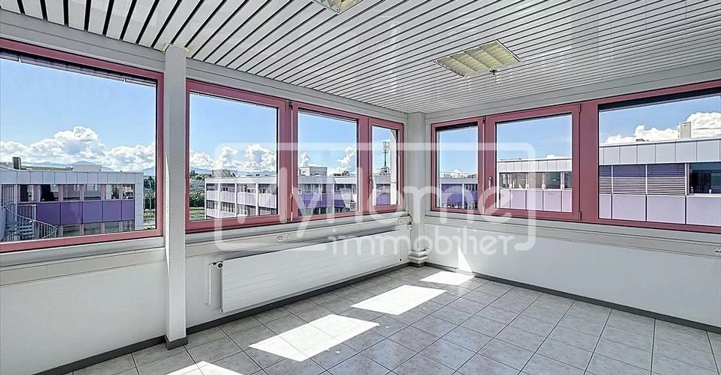 Edificio ad uso misto in affitto - Foto 1 di 6