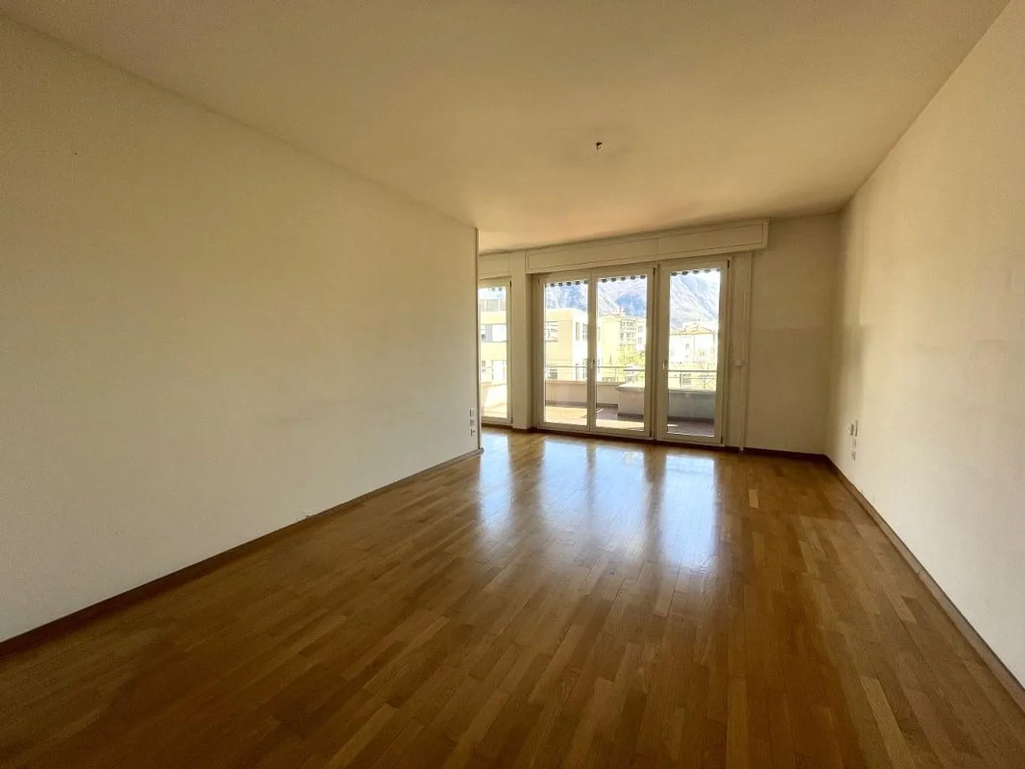 5.5-ROOM APARTMENT ON THE TOP FLOOR WITH A LARGE TERRACE, IN FAS... - Photo 7 of 13