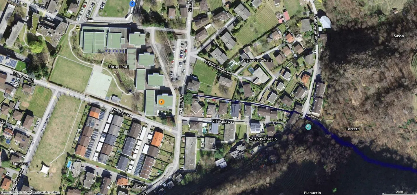 Bosco di 10615 m2 con cantina in posizione tranquilla con bella vista - Foto 8 di 10