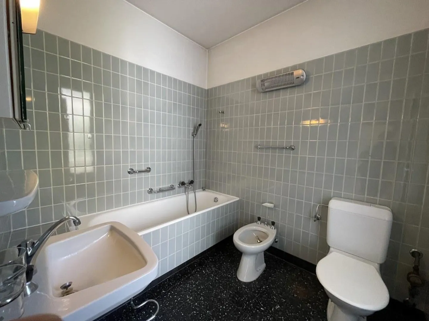 5.5-ROOM APARTMENT ON THE TOP FLOOR WITH A LARGE TERRACE, IN FAS... - Photo 11 of 13