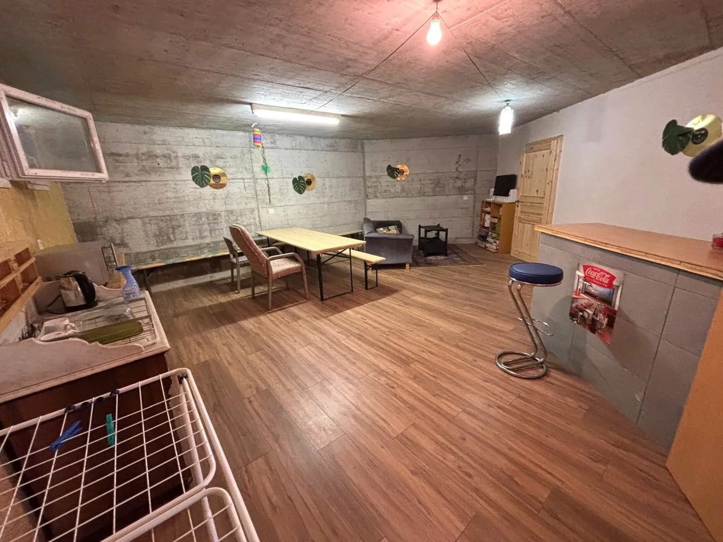 Großes Familienhaus mit 8,5 Zimmern in Lajoux, Möglichkeit zur Vermietung von Gästezimmern - Foto 60 von 63