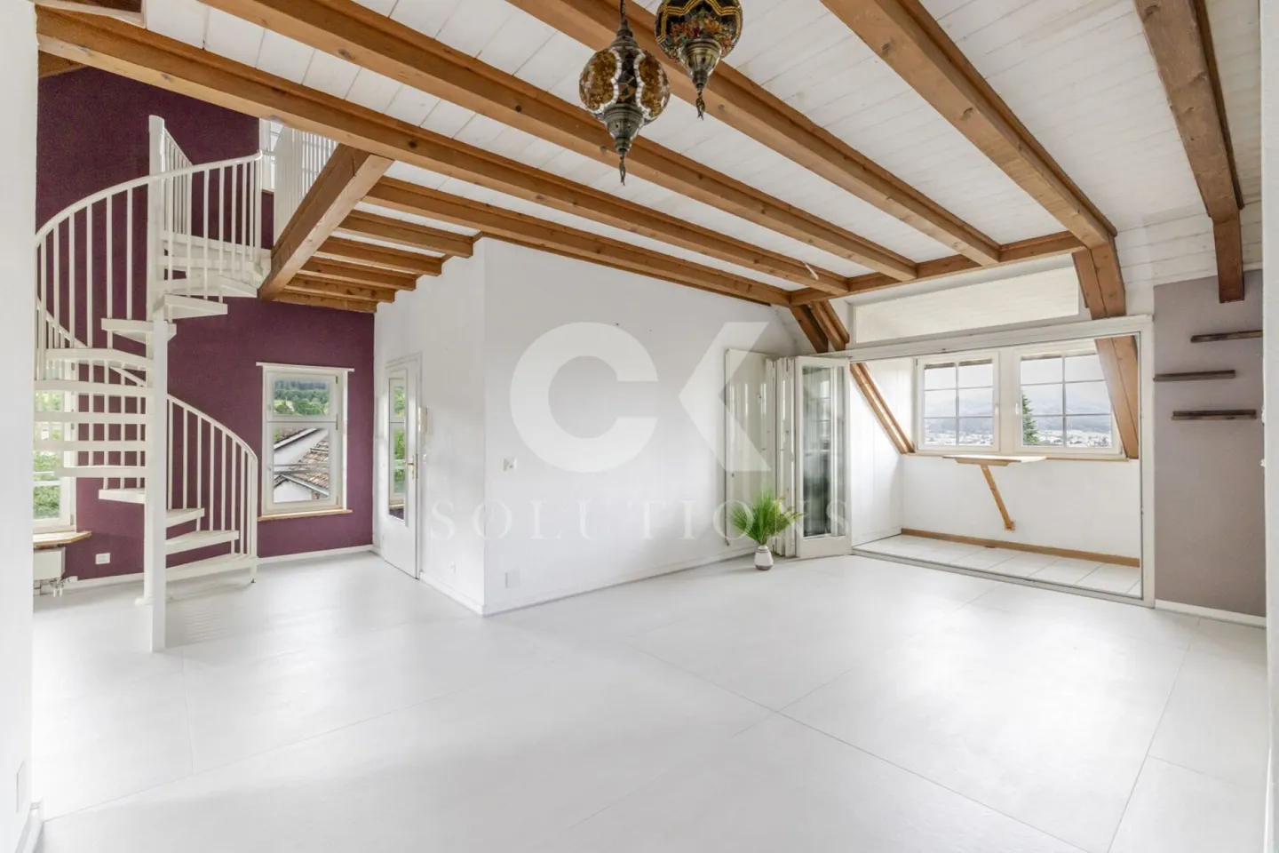 Incantevole appartamento maisonette di 4,5 stanze con galleria: Spazio abitativo aperto, idilliaco e centrale - Foto 1 di 12
