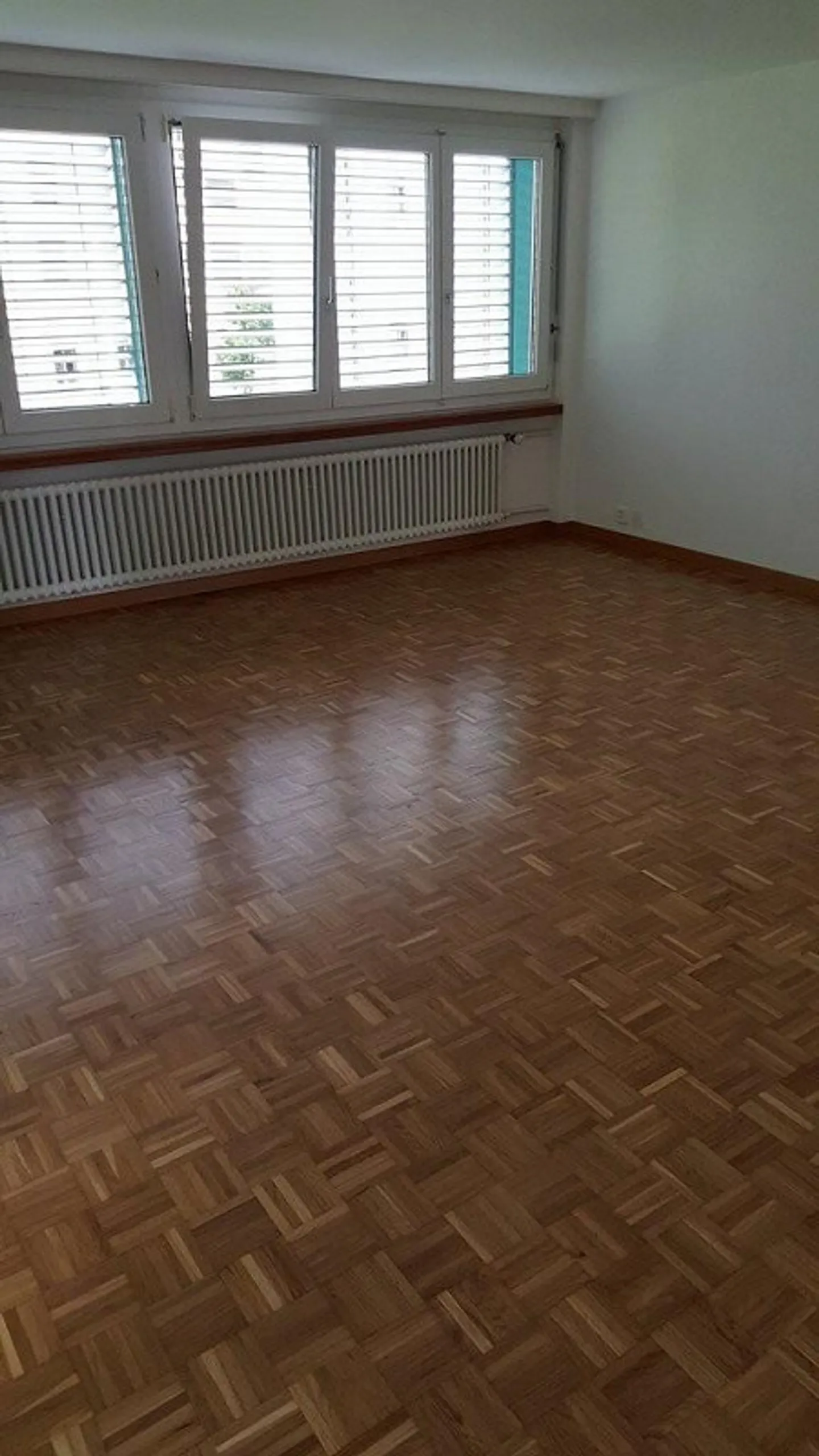 RENT WITHOUT DEPOSIT - Affordable and close to the train station - Photo 3 of 5