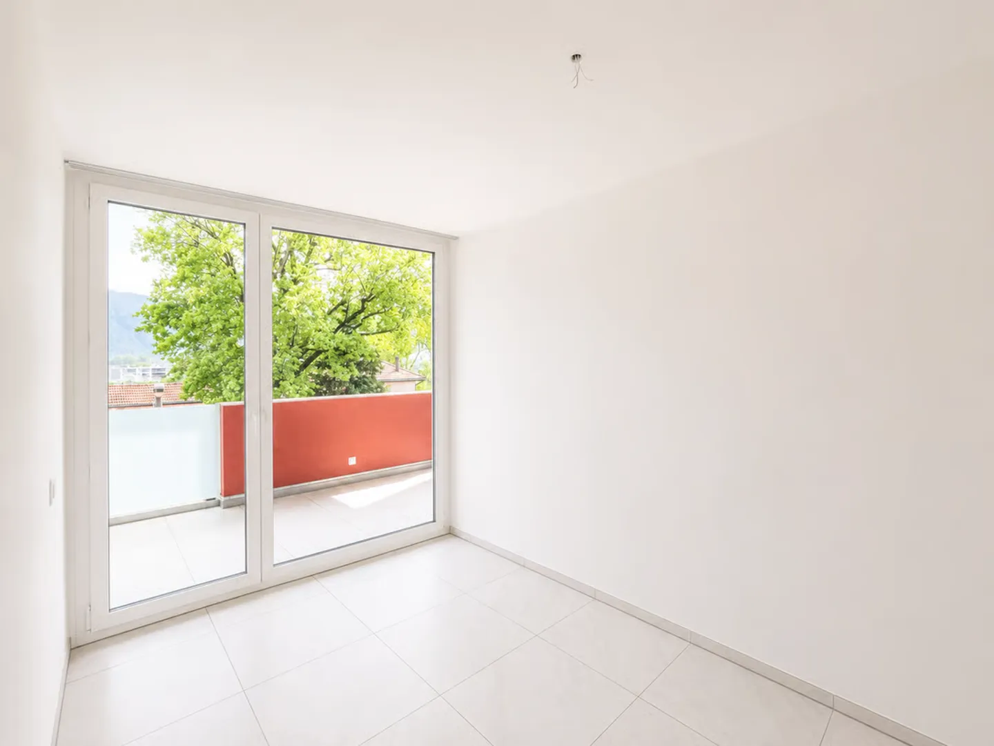 RIVERA - 4,5 Zimmer mit Terrasse zu vermieten - Foto 10 di 12
