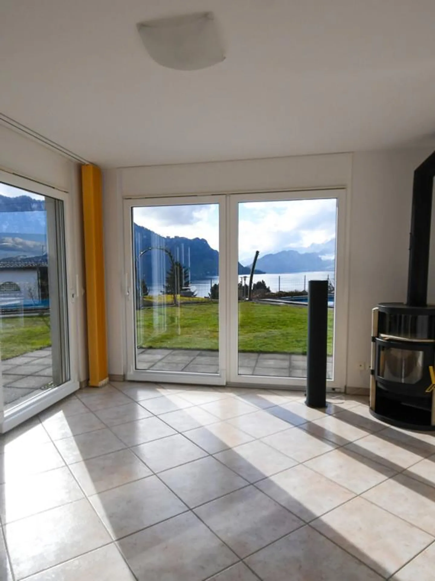 Einzigartiges Villen-Ensemble mit Pool - Foto 3 von 7