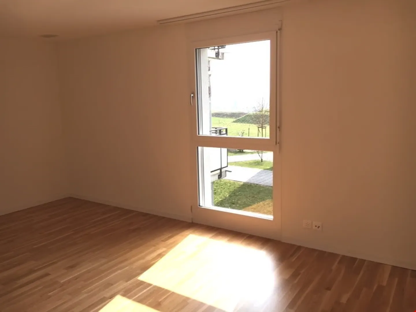 Appartement moderne de 3,5 pièces avec balcon - Photo 8 sur 10