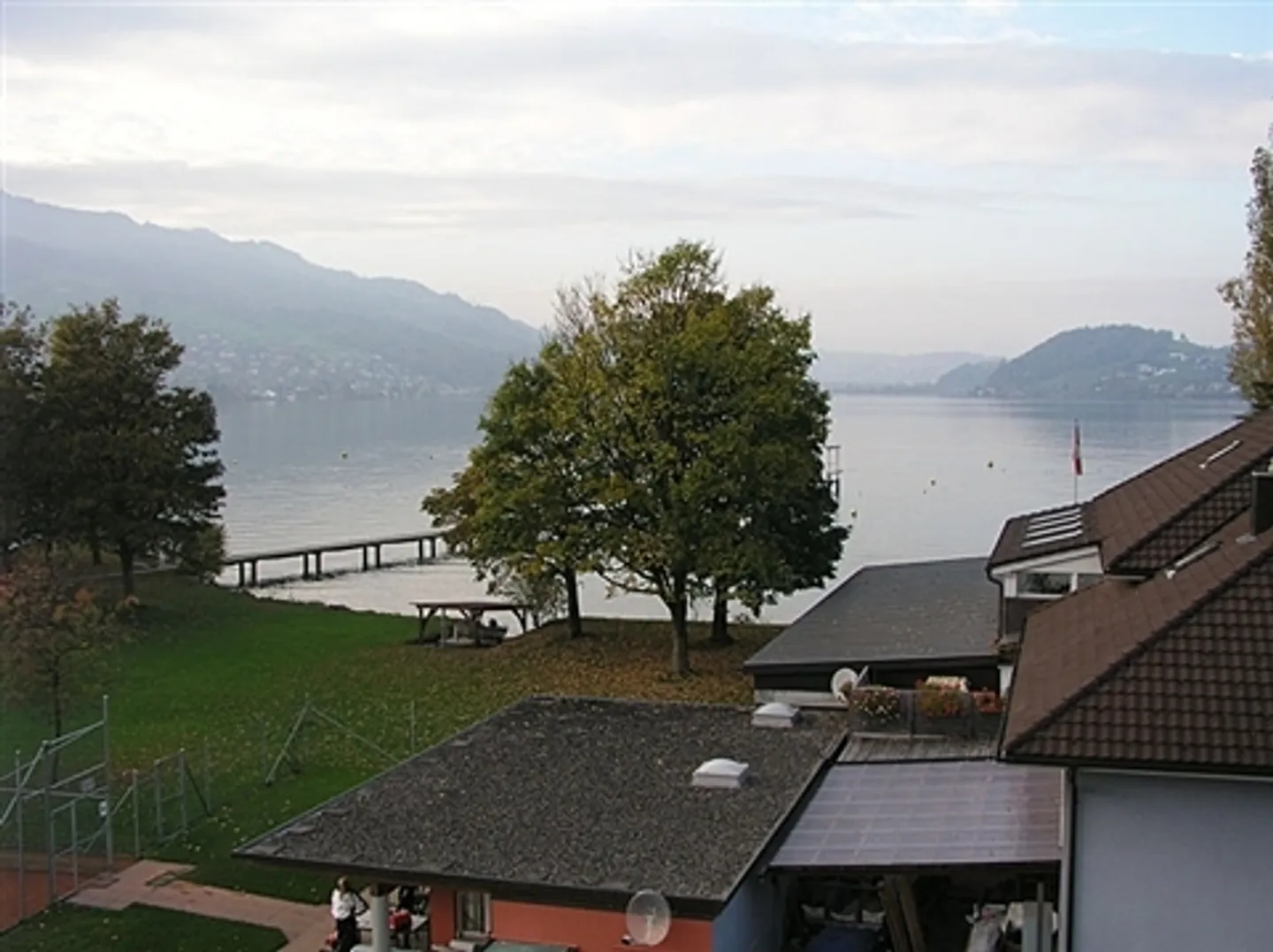 Appartamento attico unico con vista sul lago e sulle montagne - Foto 3 di 10