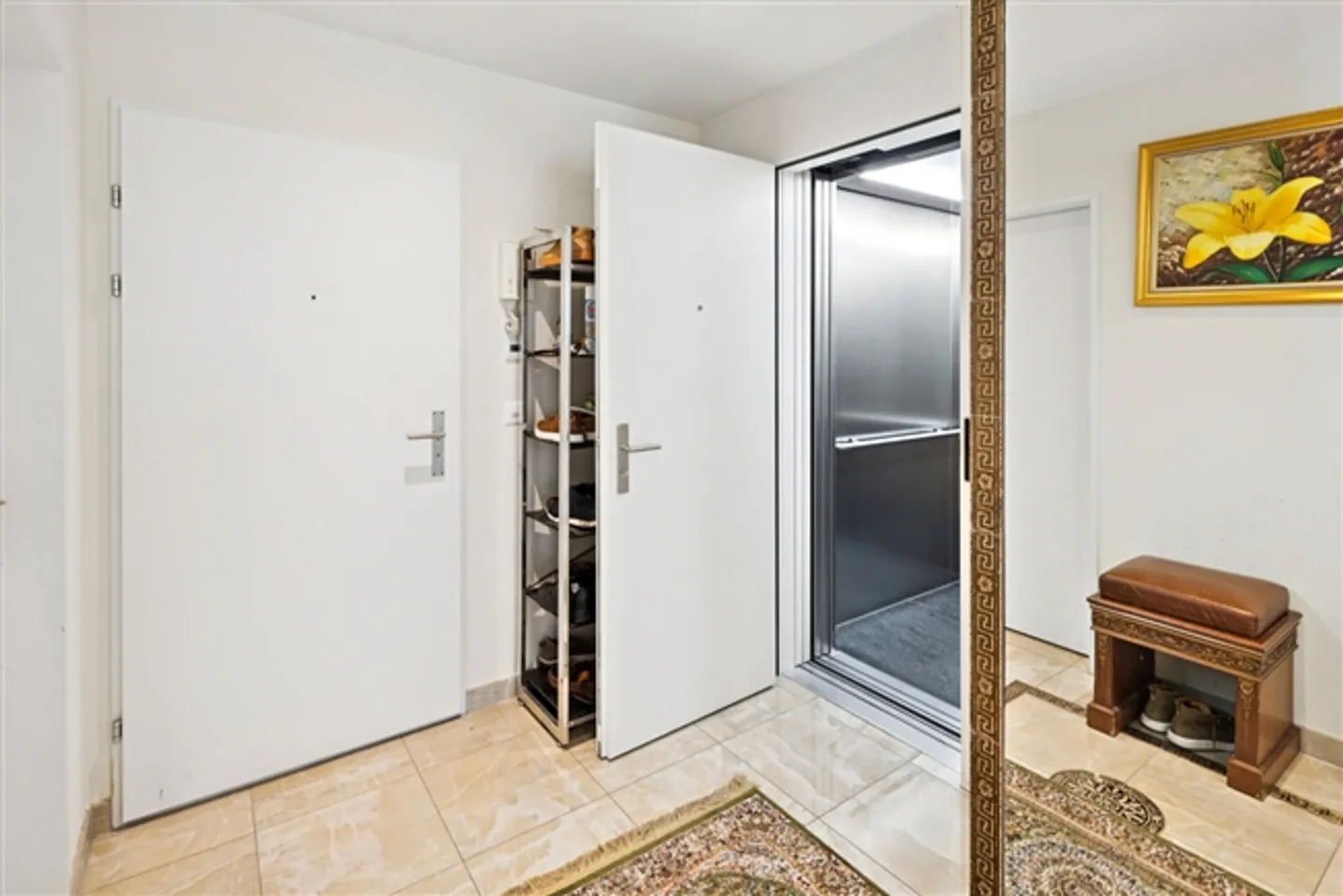 Appartement au rez-de-chaussée avec finition haut de gamme, grande terrasse et jardin - Photo 3 sur 10