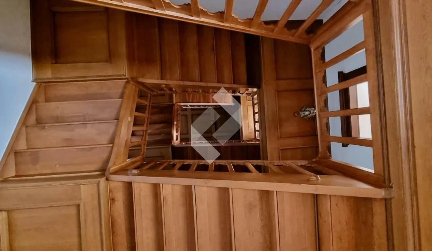 Manor House with 2 Apartments + Attic - Rare Opportunity - Photo 3 of 13