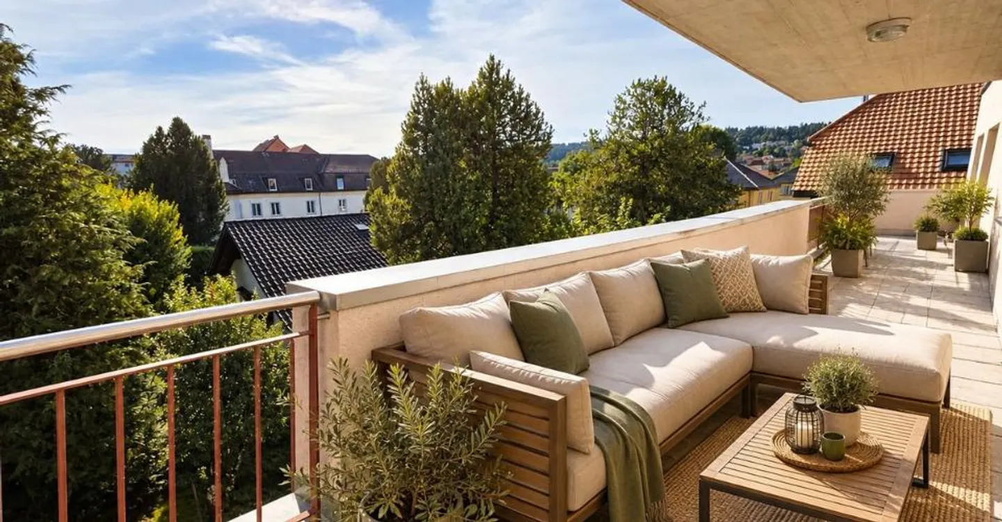 5.5-room apartment with terrace, double garage and outdoor parking space - Photo 3 of 13
