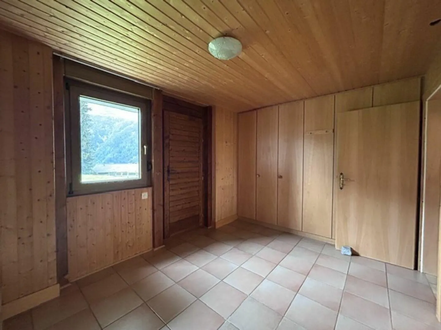 EINZELHAUS MIT 6 ZIMMERN (MÖBLIERT) UND GARTEN - Foto 19 von 23