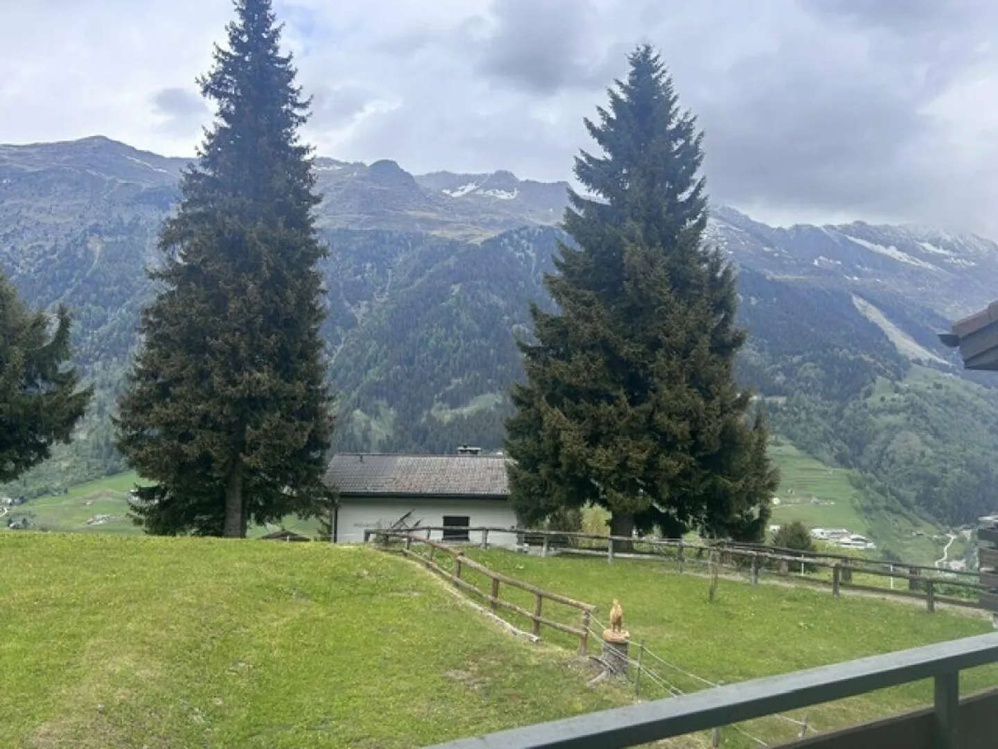 EINZELHAUS MIT 6 ZIMMERN (MÖBLIERT) UND GARTEN - Foto 23 von 23