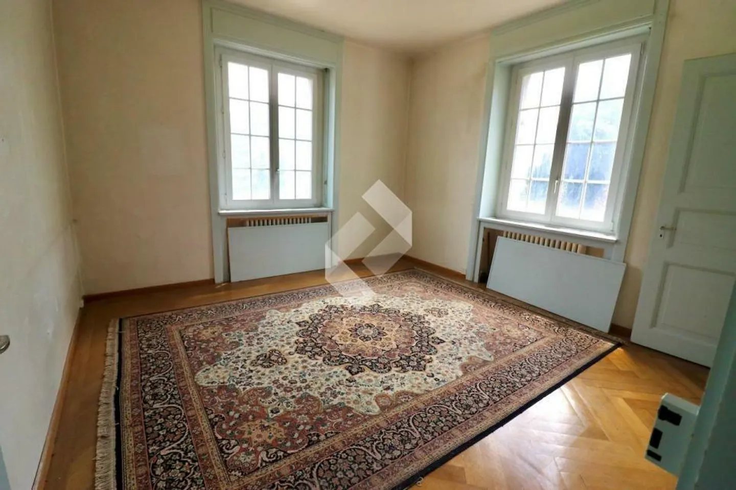Manor House with 2 Apartments + Attic - Rare Opportunity - Photo 8 of 13