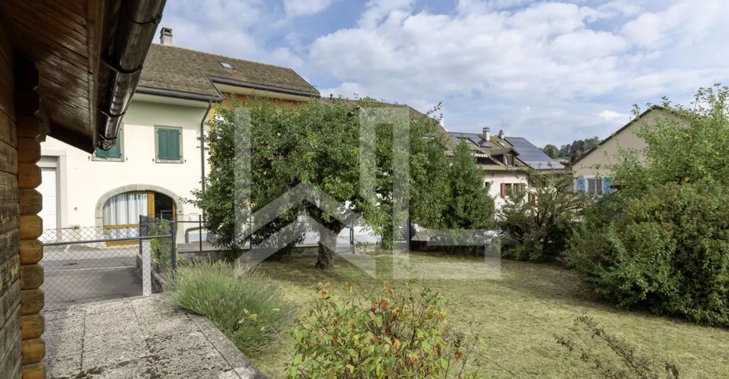 AUTENTICA CASA DI VILLAGGIO CON GIARDINO - Foto 2 di 5