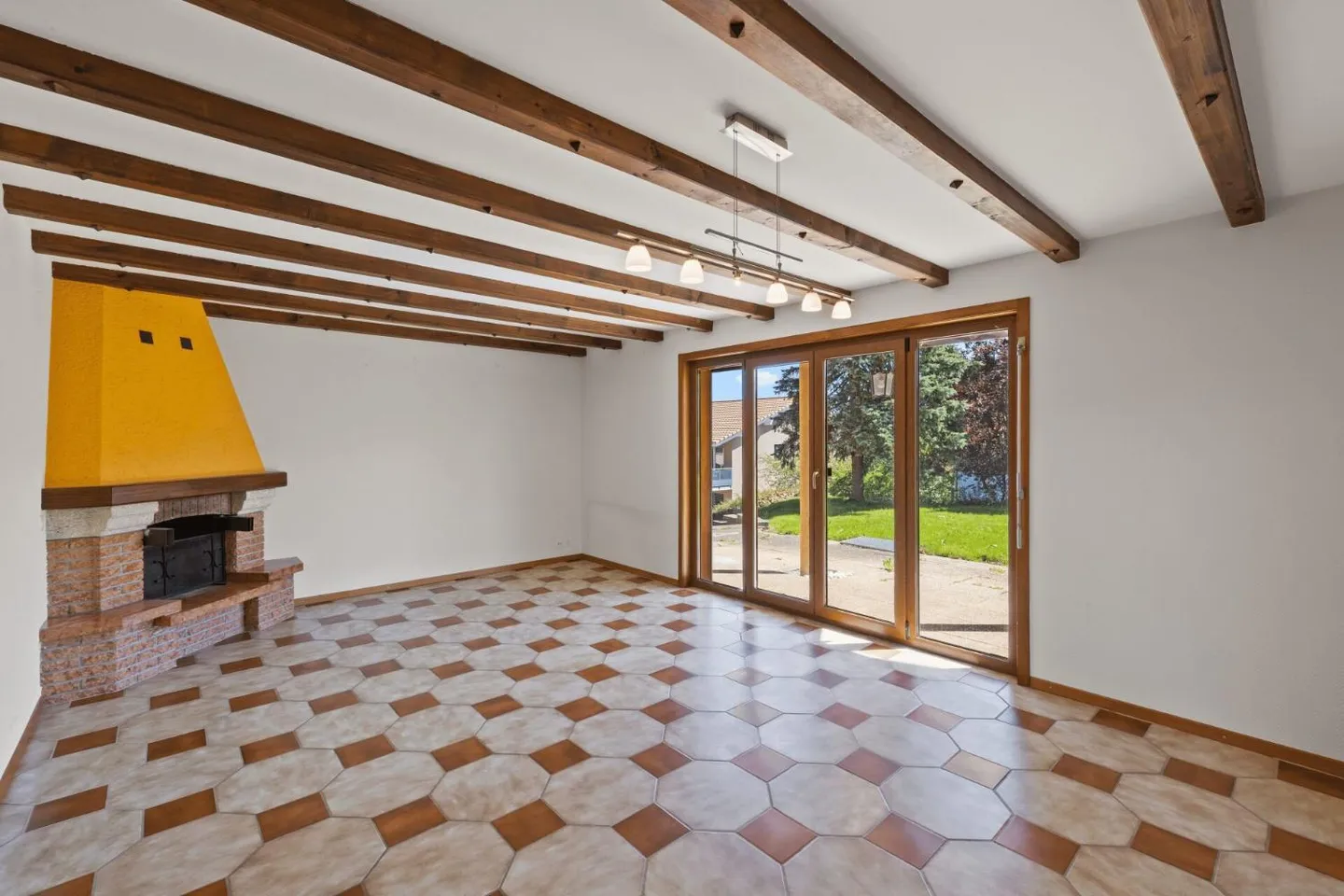 Villa spacieuse avec deux appartements - Photo 6 sur 6