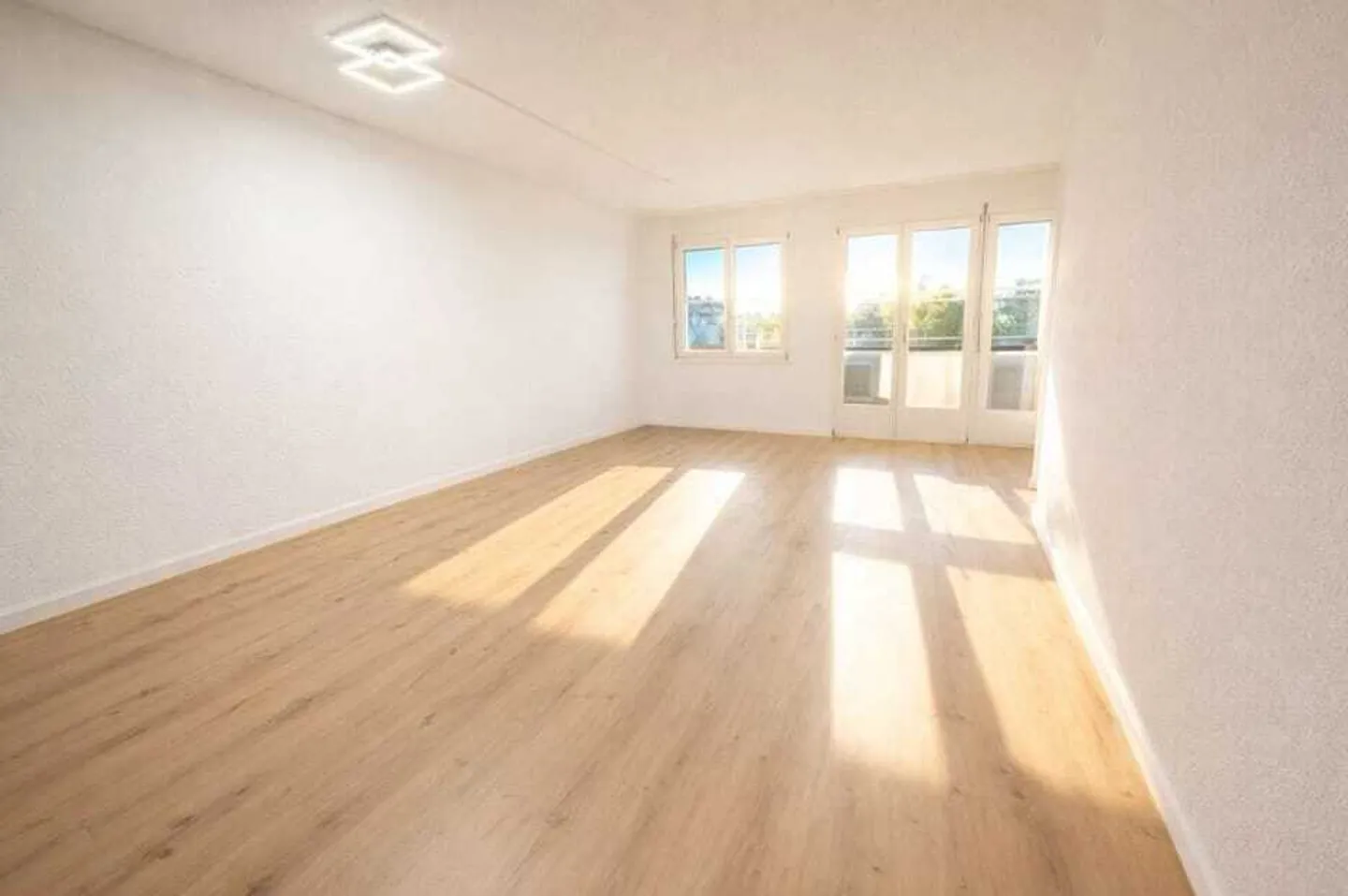 4.5-room apartment with balcony in Lyss - quiet & family-friendly - Photo 2 of 11