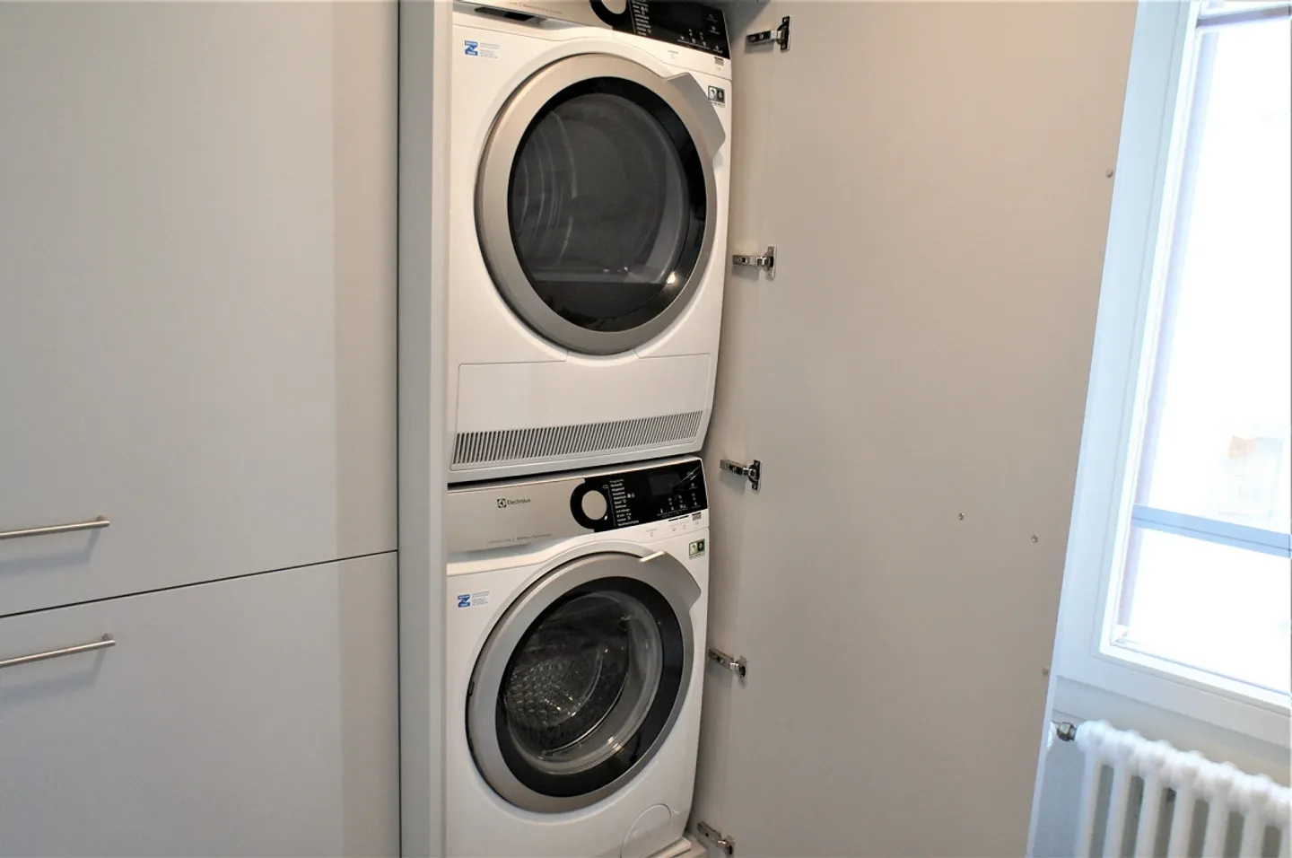 Charmante appartement de 3 pièces, entièrement rénové en 2018 - Photo 4 sur 11