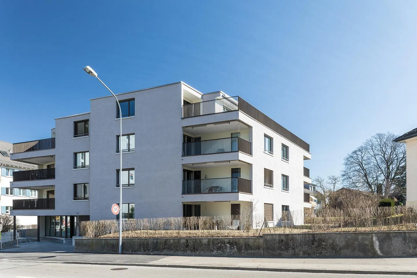 moderno, spazioso, centrale - vivere con tutti i comfort - Foto 1 di 8