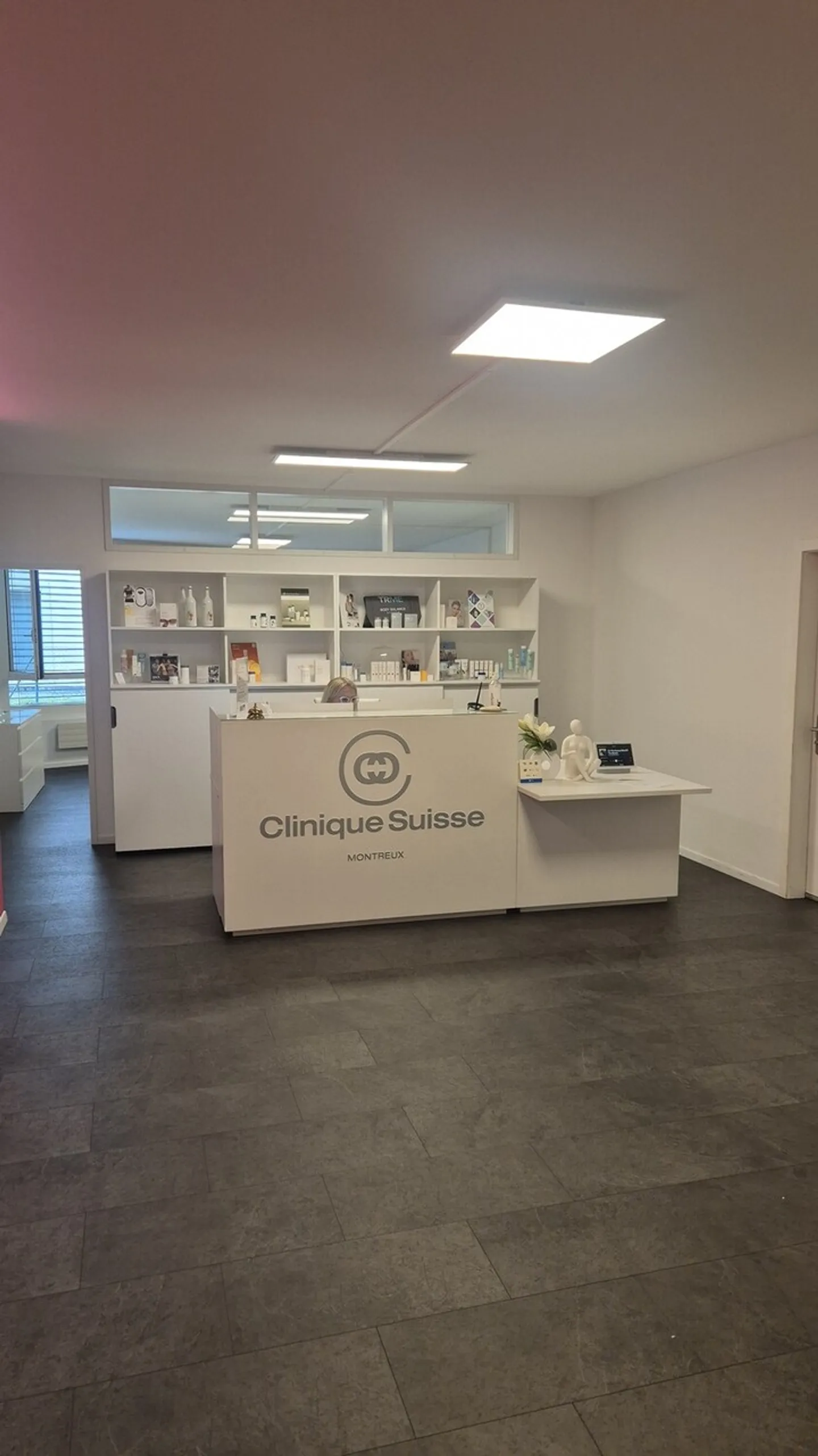 In affitto - Ufficio di 360m2 nel cuore di Montreux! - Foto 1 di 6