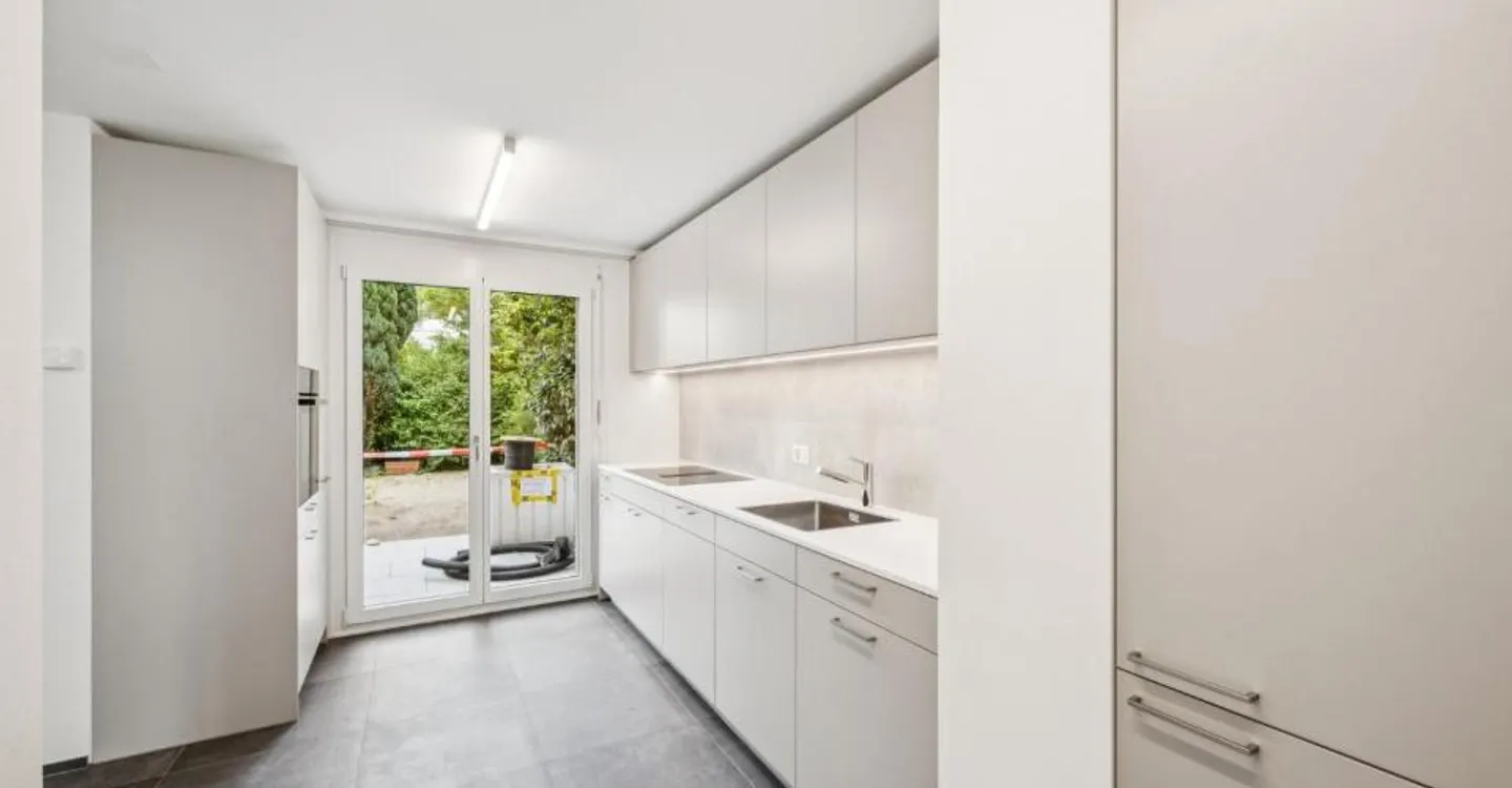 Charming Duplex with Garden - Photo 5 of 11
