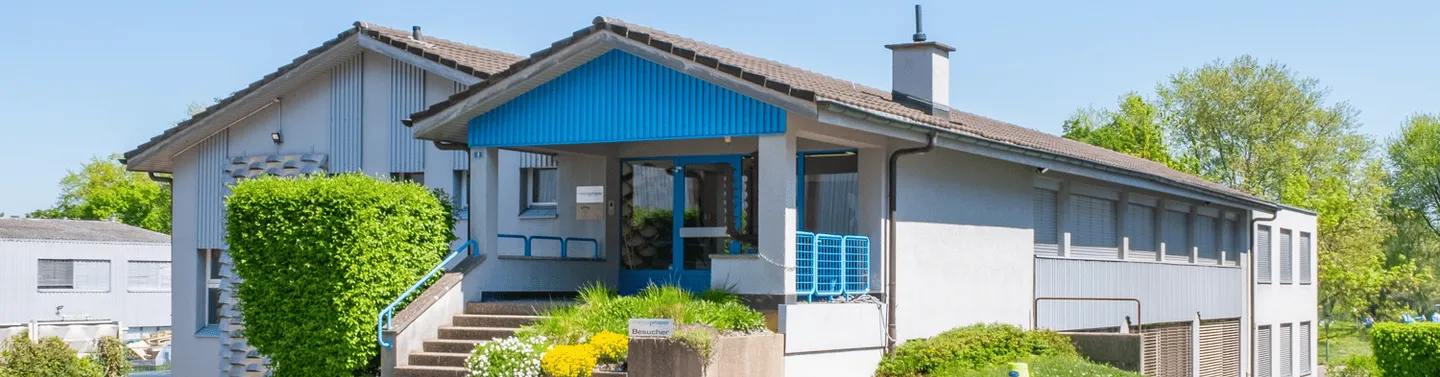 Your representative company building with office / open space / archive in Dielsdorf - Photo 1 of 5