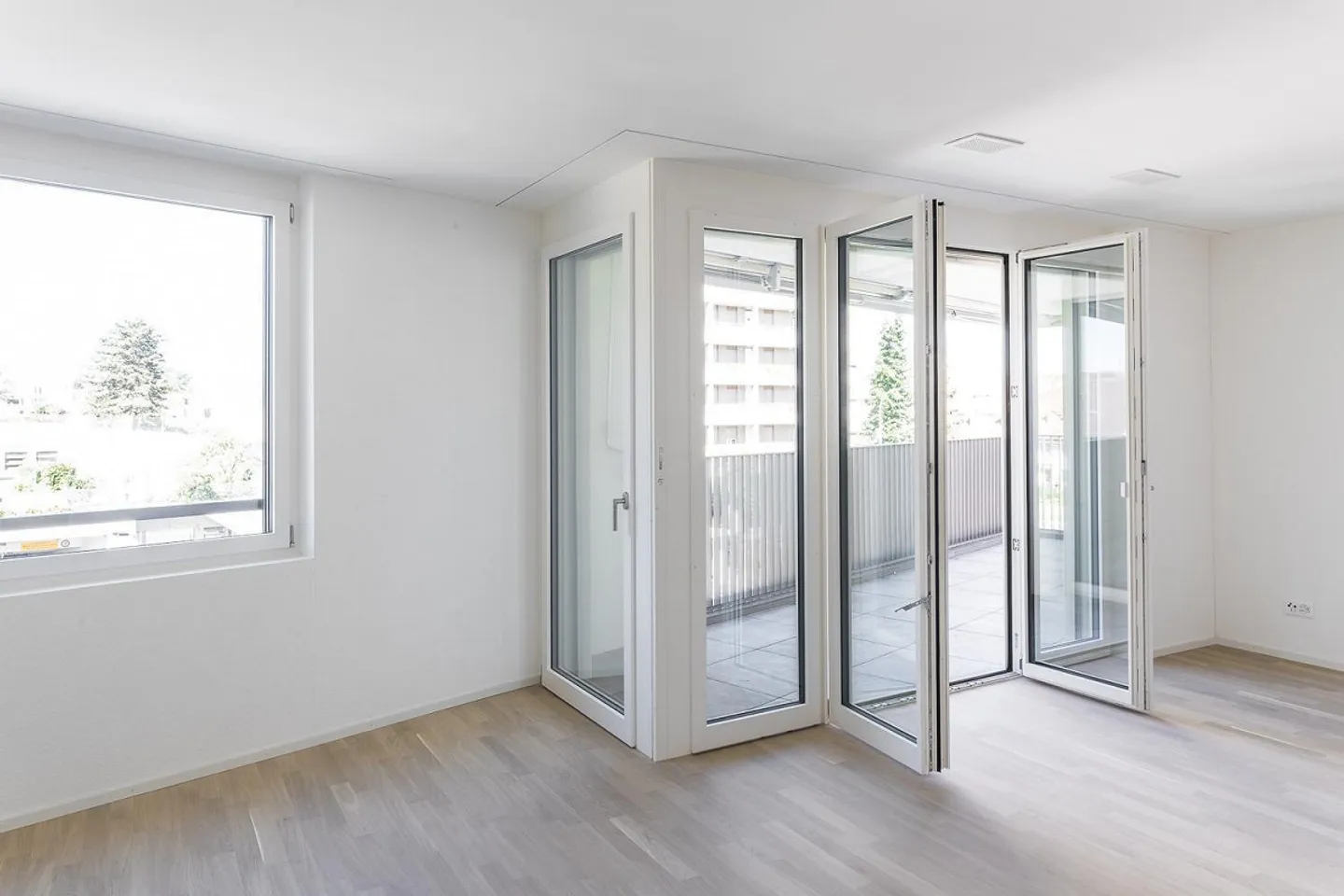 moderno, spazioso, centrale - vivere con tutti i comfort - Foto 4 di 8