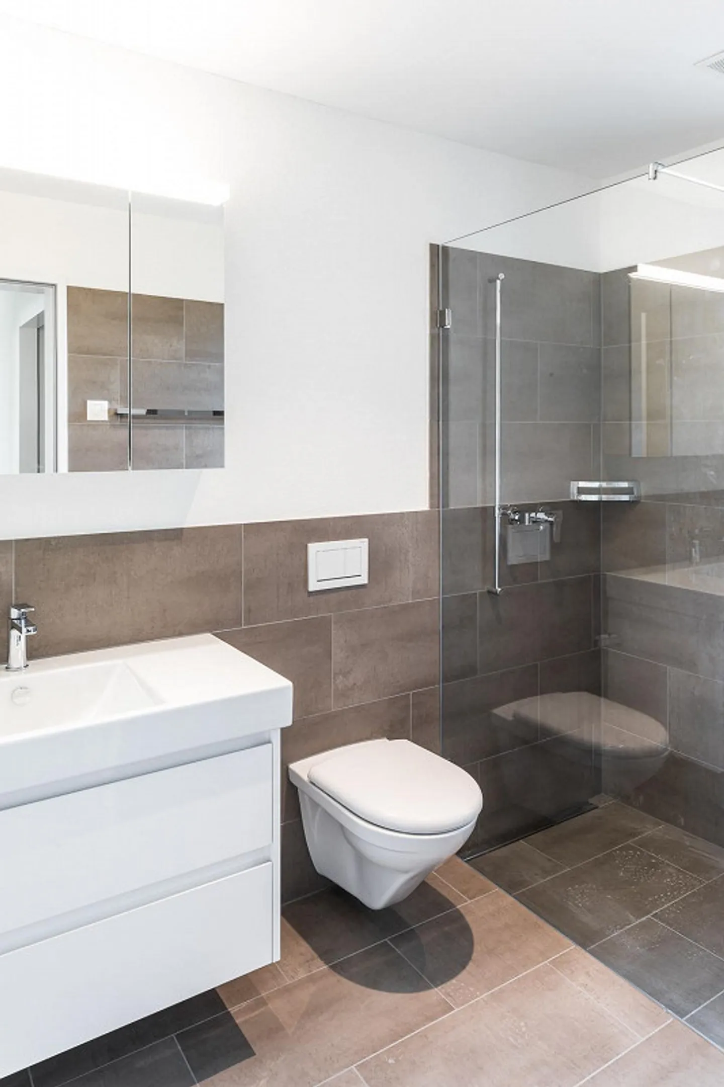 moderno, spazioso, centrale - vivere con tutti i comfort - Foto 7 di 8