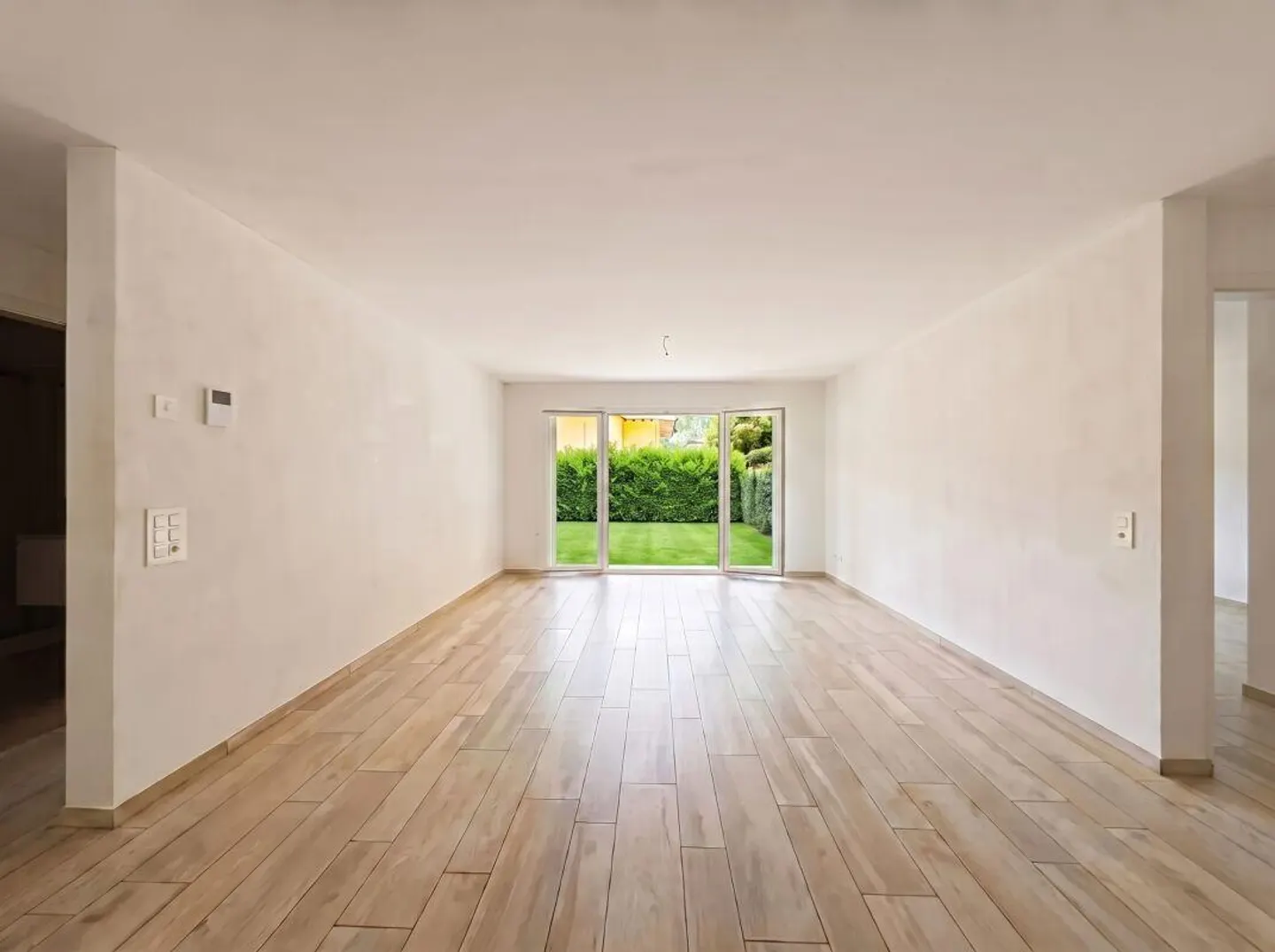 Second Home: 4.5 with Garden in the Midst of Nature, Close to Lake Maggiore - Photo 2 of 7