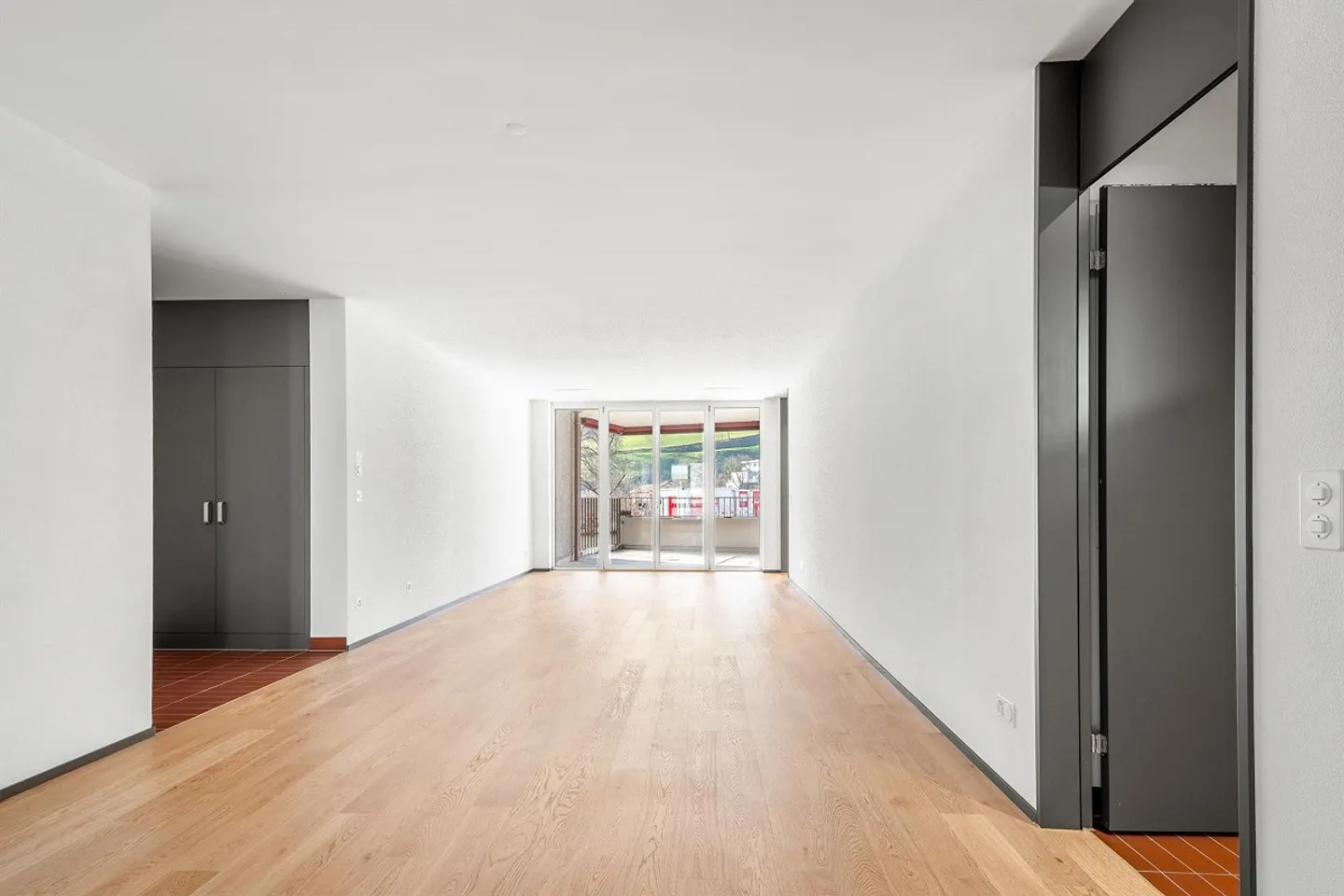 We are looking for new tenants for this beautiful apartment! - Photo 3 of 6