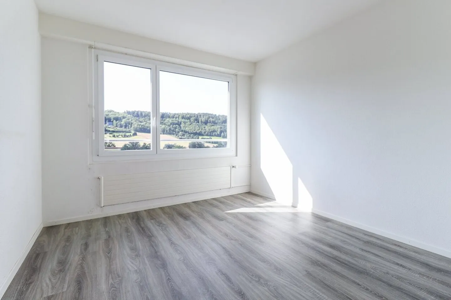 Appartamento moderno 3.5 locali a Brügg - Foto 2 di 13