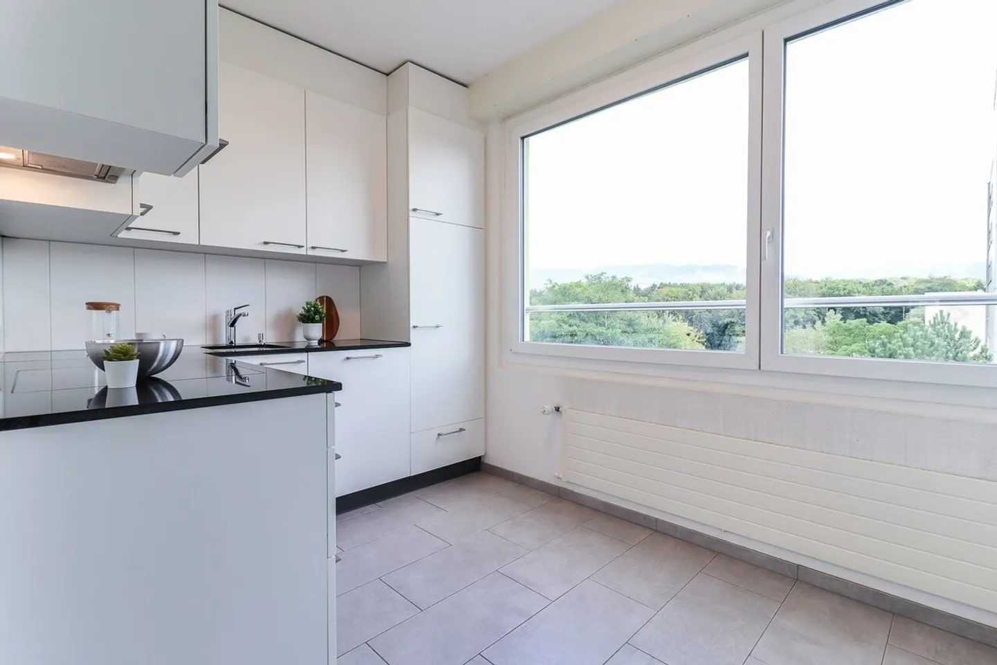 Appartamento moderno 3.5 locali a Brügg - Foto 11 di 13