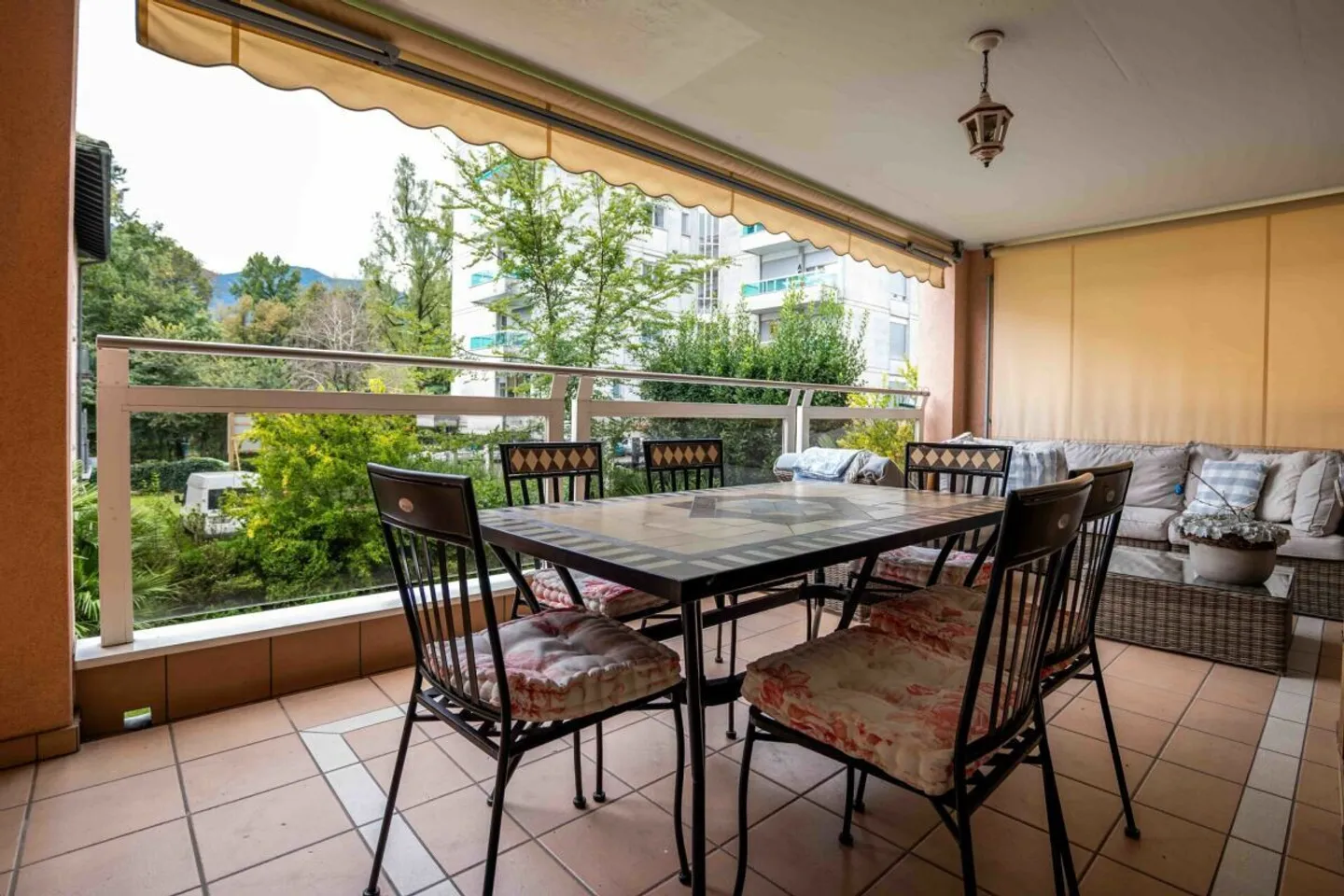 Verkauf in Locarno-Zentrum - Geräumige und helle 4.5-Zimmer-Wohnung im ersten Stock - Foto 5 von 18