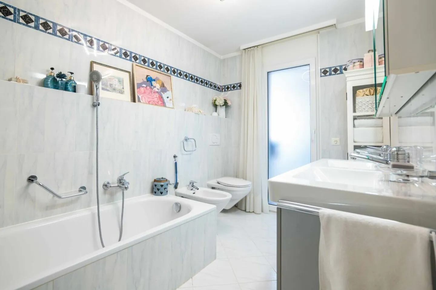 Verkauf in Locarno-Zentrum - Geräumige und helle 4.5-Zimmer-Wohnung im ersten Stock - Foto 8 von 18