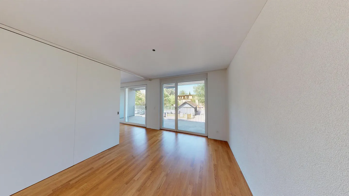 Modern apartment with large balcony - Photo 5 of 6