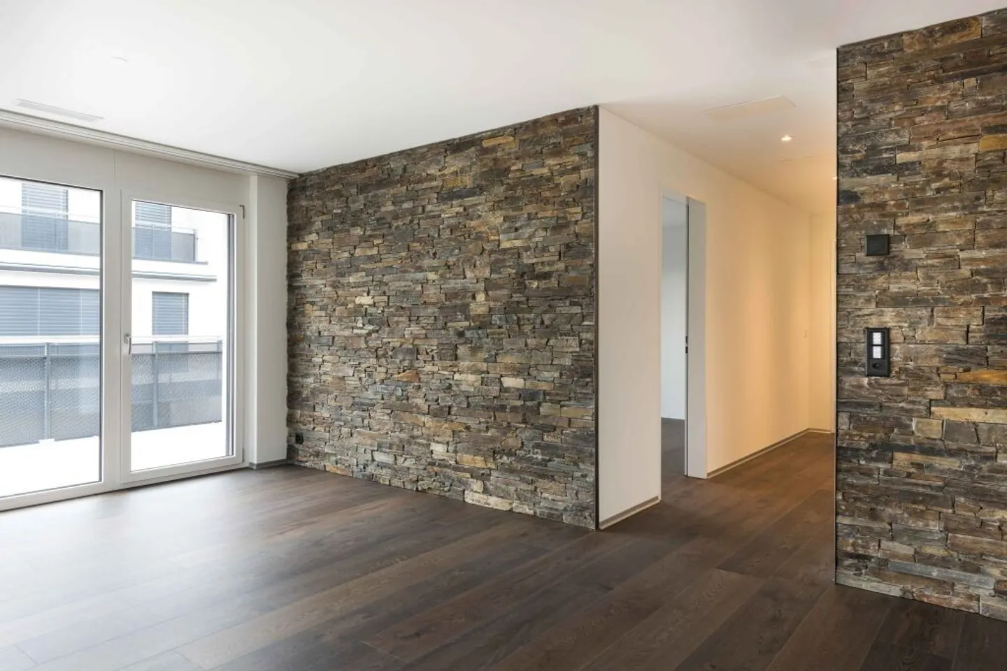 Appartamento attico soleggiato da sogno con due terrazze in una posizione tranquilla! - Foto 4 di 10