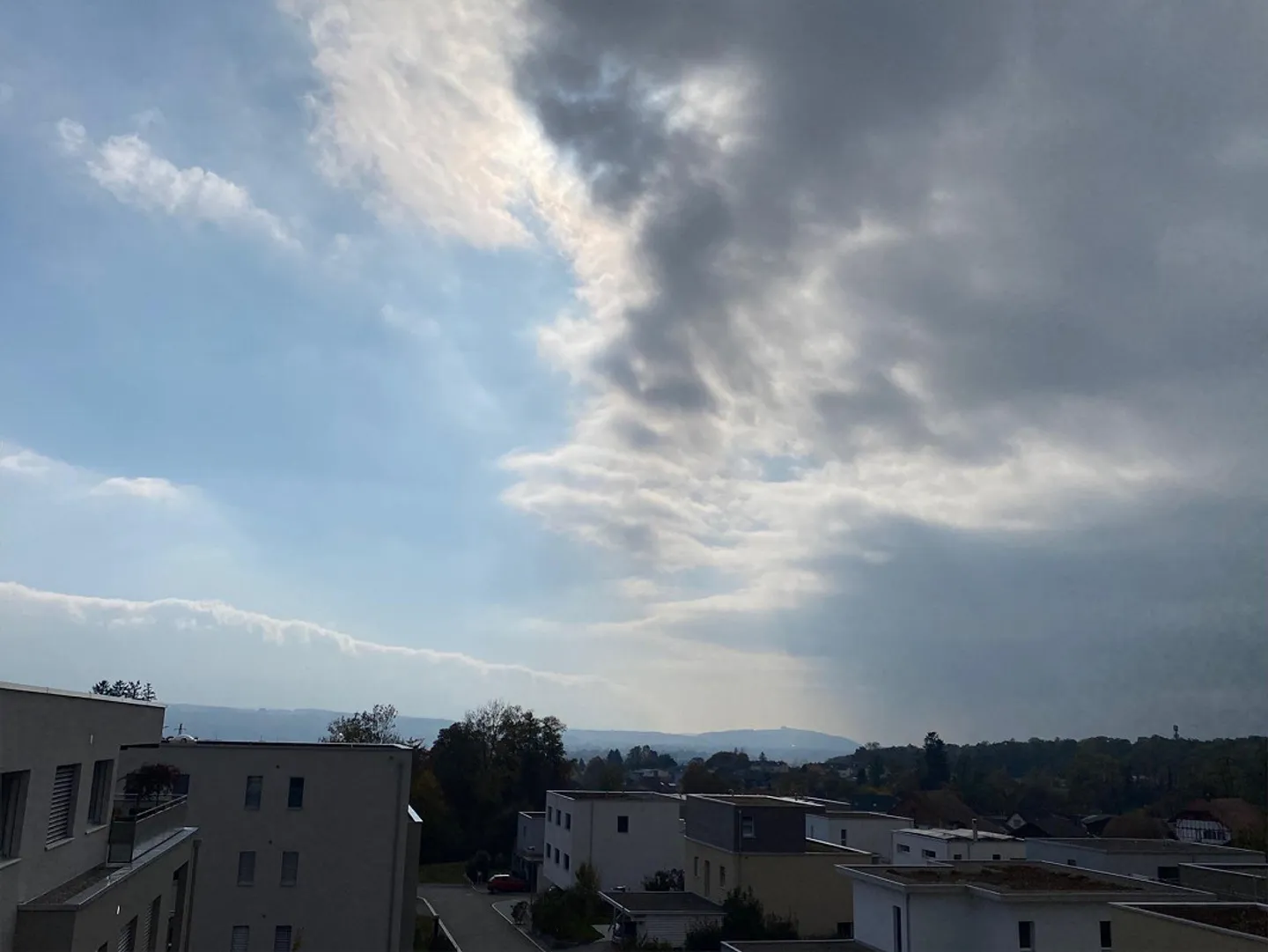 Exklusive Attikawohnung mit grosser Terrasse und Weitsicht - Foto 18 von 20
