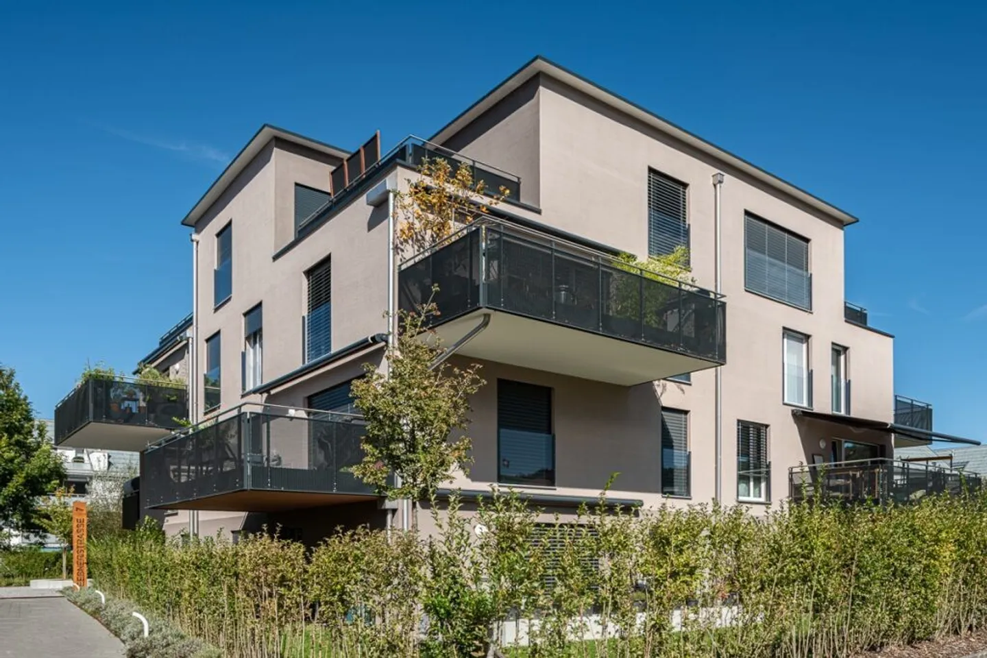 Appartamento attico soleggiato da sogno con due terrazze in una posizione tranquilla! - Foto 10 di 10
