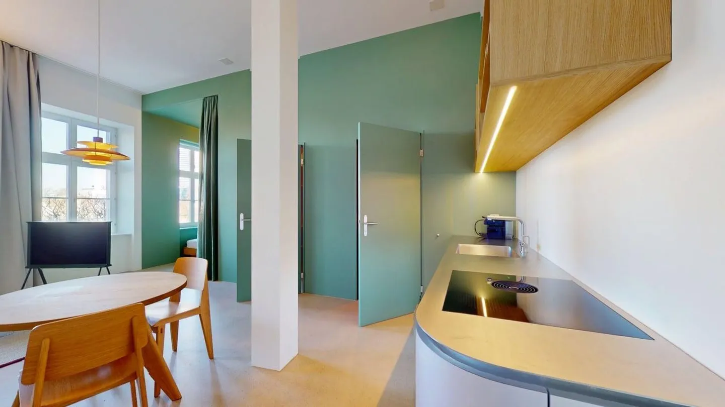 Stylish Studio by the Rhine - Photo 4 of 12