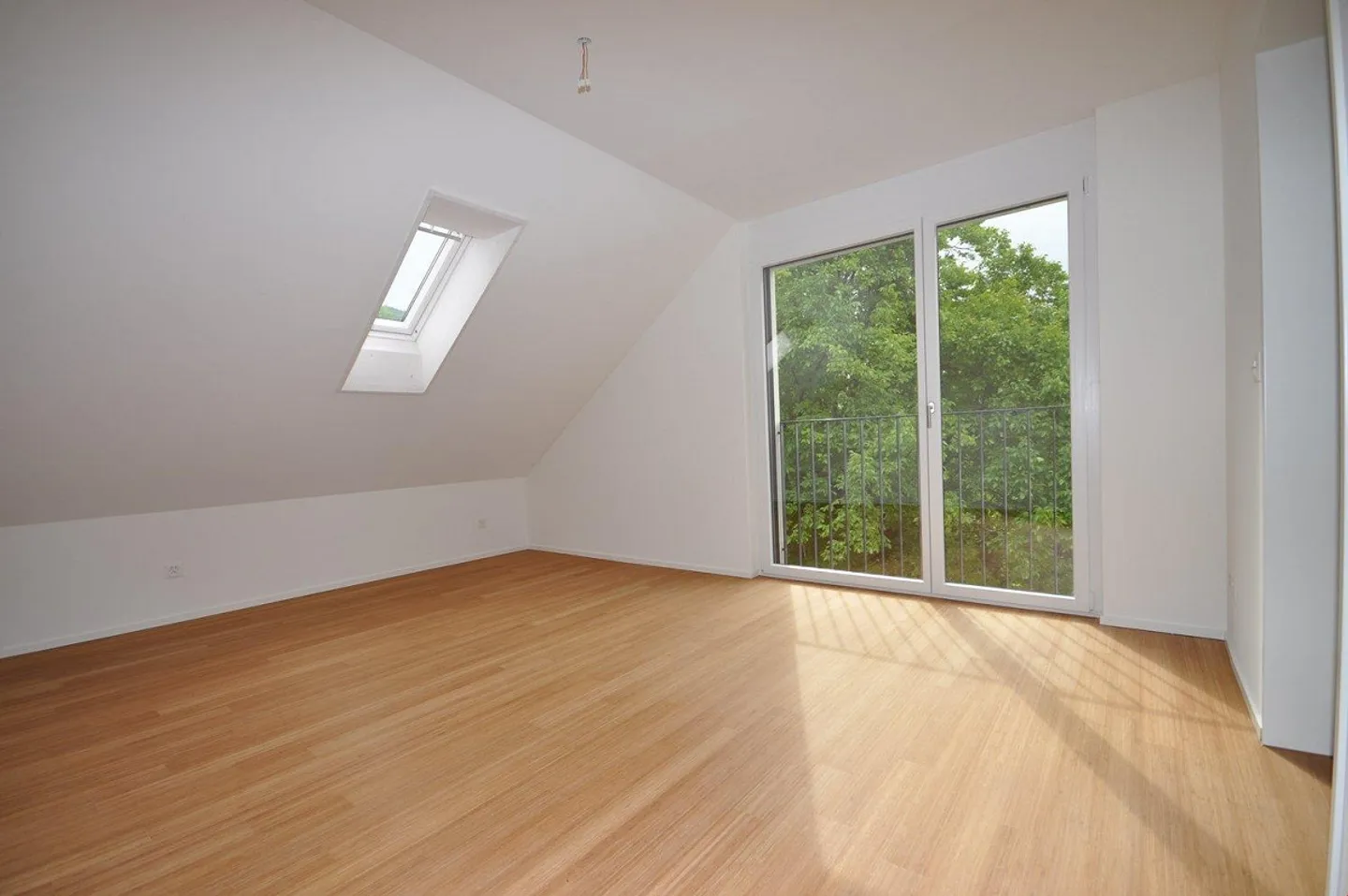 Modern Living at Ergolz - Modern Apartment with Gallery - Photo 5 of 9