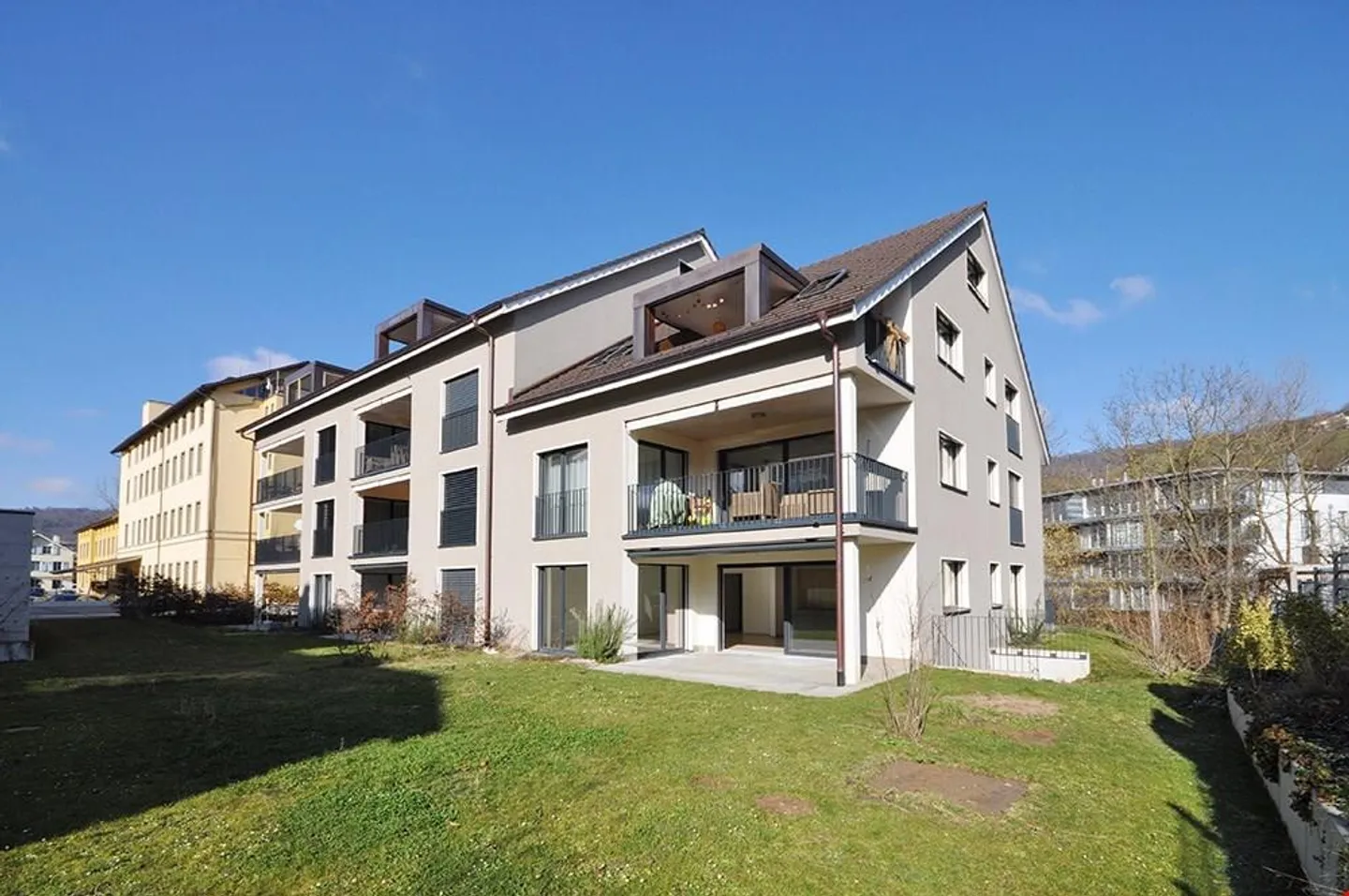 Modern Living at Ergolz - Modern Apartment with Gallery - Photo 1 of 9