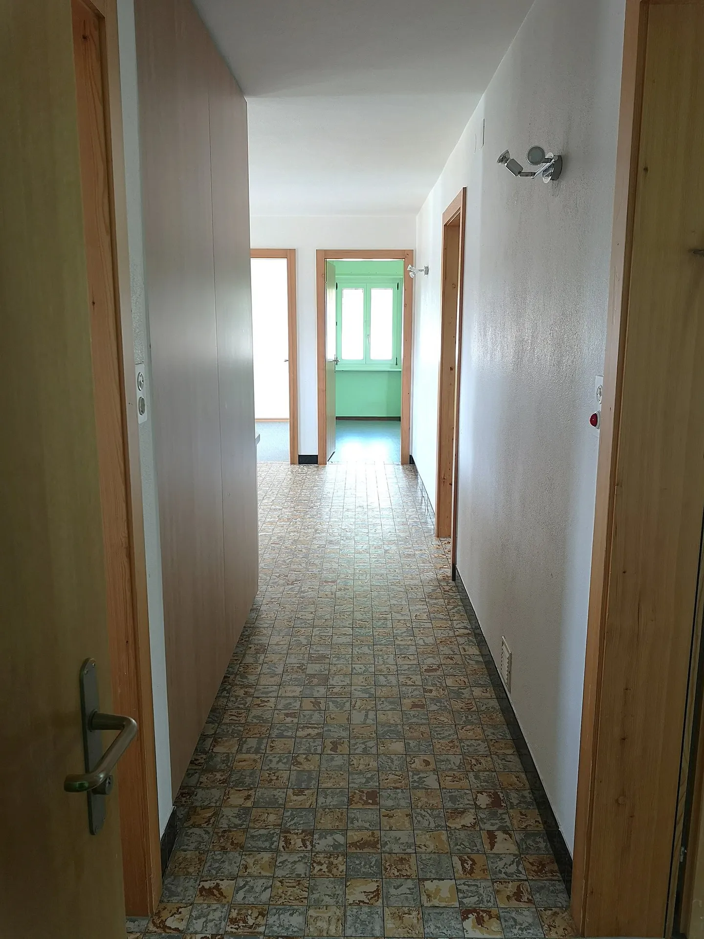 Zwei teilweise zu renovierende Häuser auf einem Grundstück von 3253m2, mit Garage/Werkstatt - Foto 33 von 45