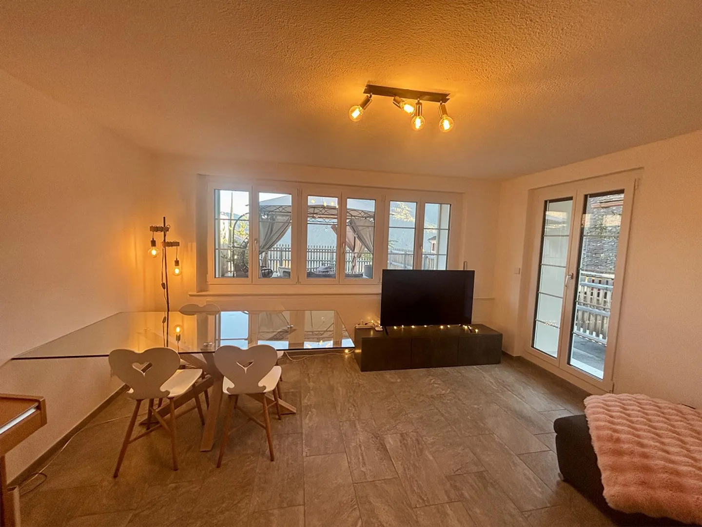 Appartamento 2,5 stanze appena ristrutturato e arredato con grande terrazza - Foto 6 di 7