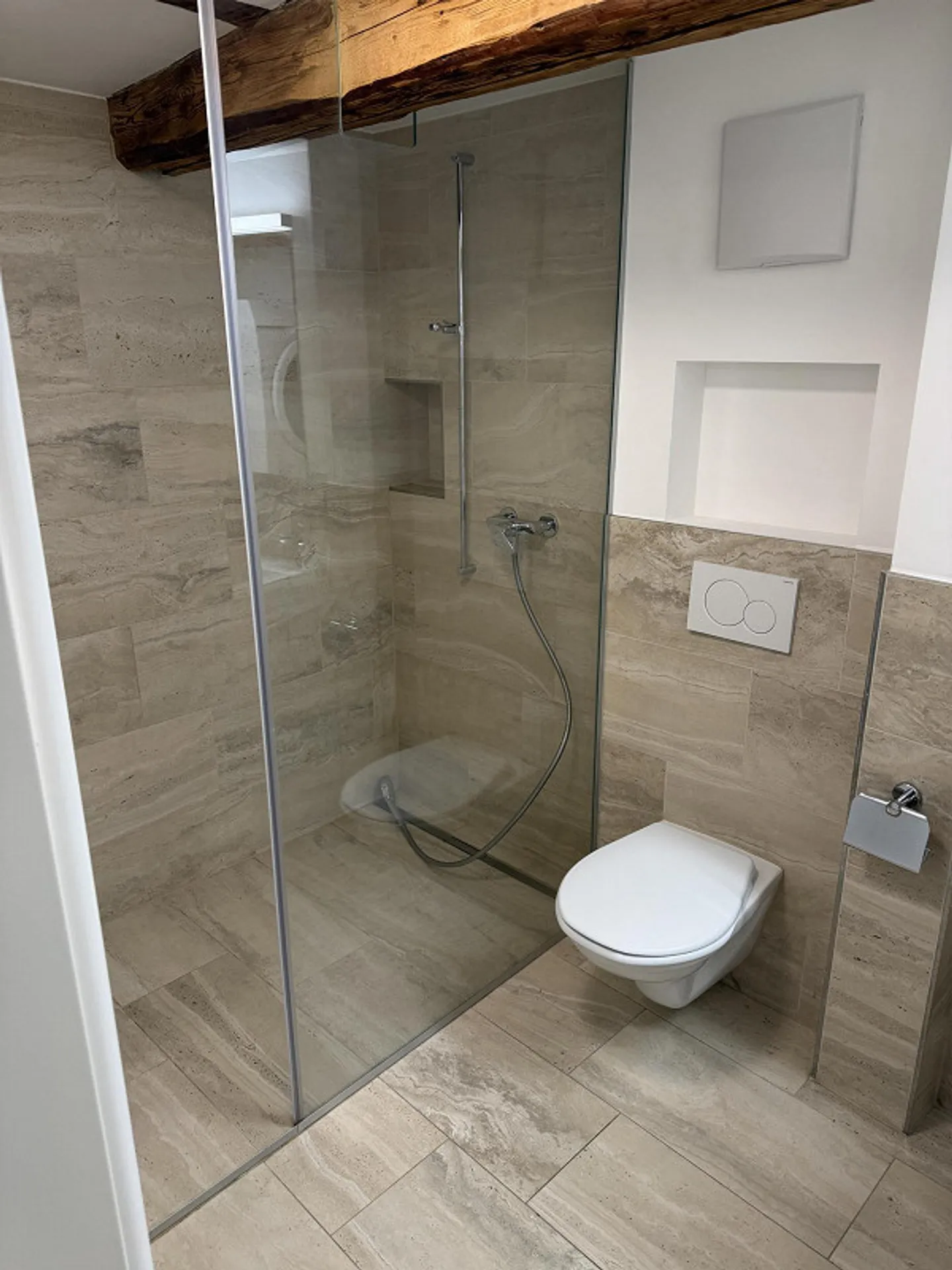 Appartamento duplex 4.5 stanze, accogliente e bello - Foto 6 di 11