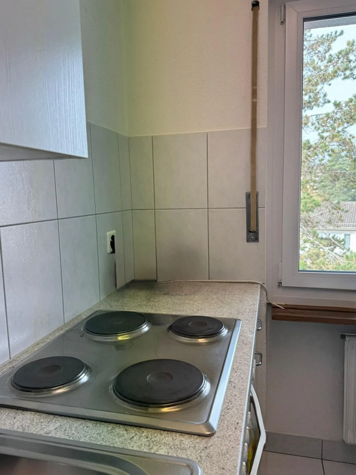 Bright 2.5 Room Apartment - Photo 2 of 4