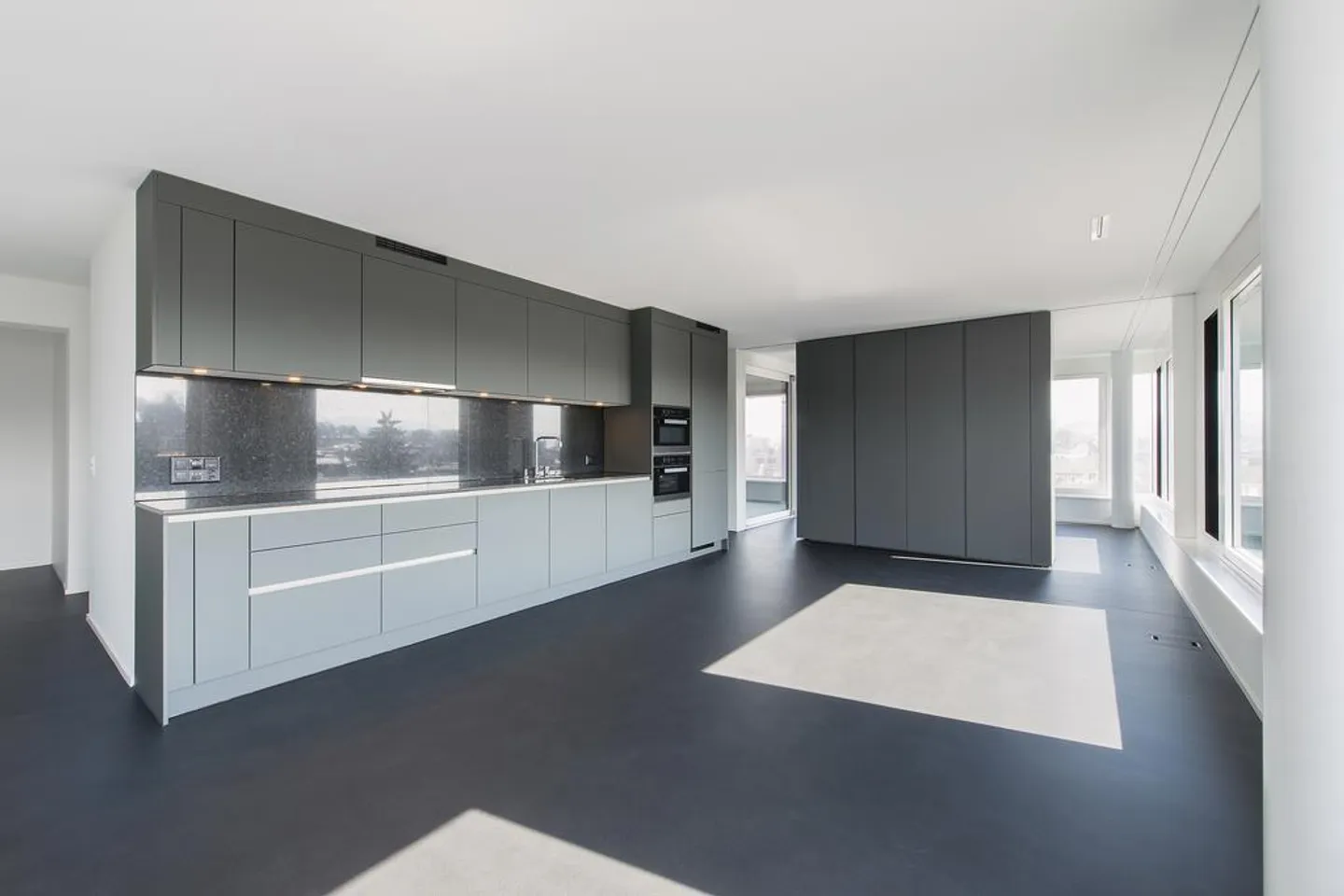 Live Above - Exklusive Mietwohnung über dem FIFA World Football Museum - Foto 2 von 5